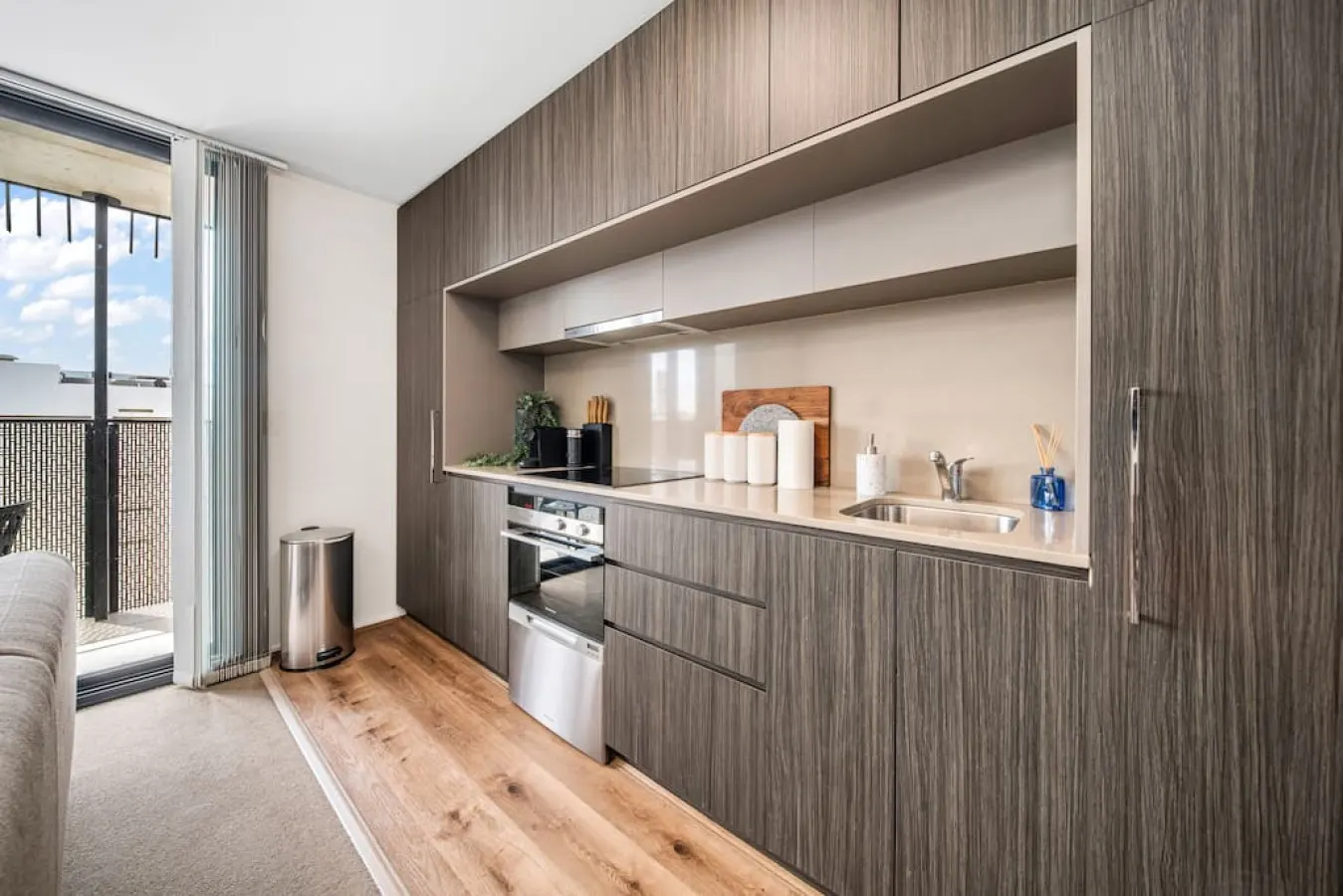 Flinders Heights - A Walkable City-view Stay — photo 4