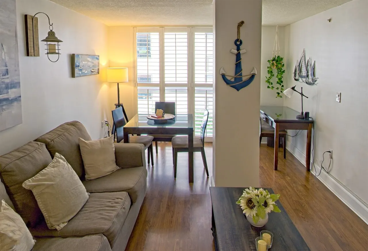 SF 1Bed 1Bath Steps to Marina & CocoWalk in Grove 1