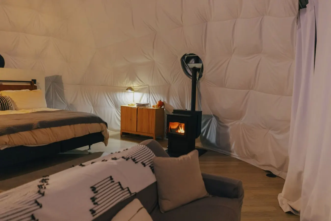 Asheville Luxury Glamping Dome Mtn View, Hot Tub 10