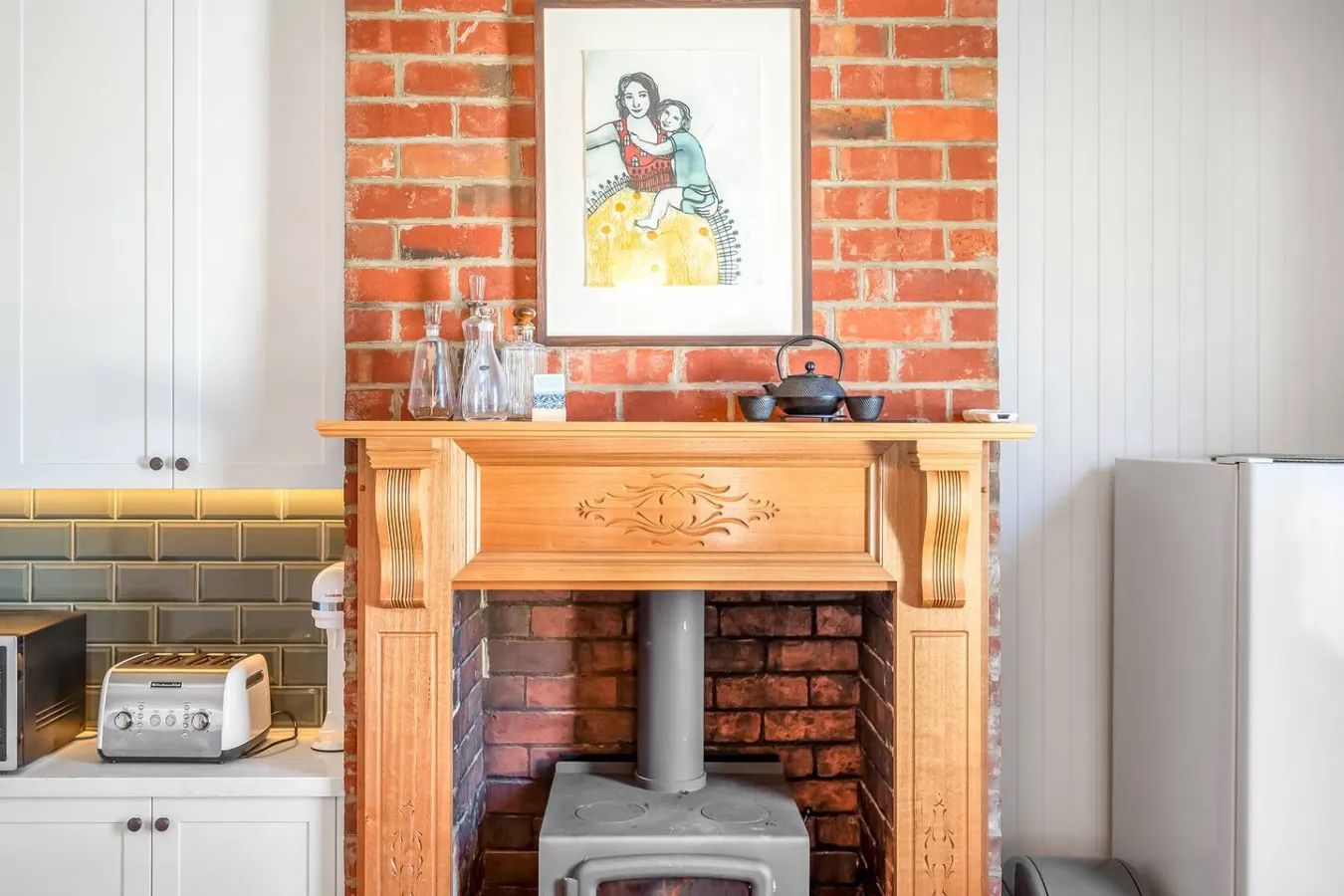 Cosy Upgraded Character Home in Leafy West Hobart 12