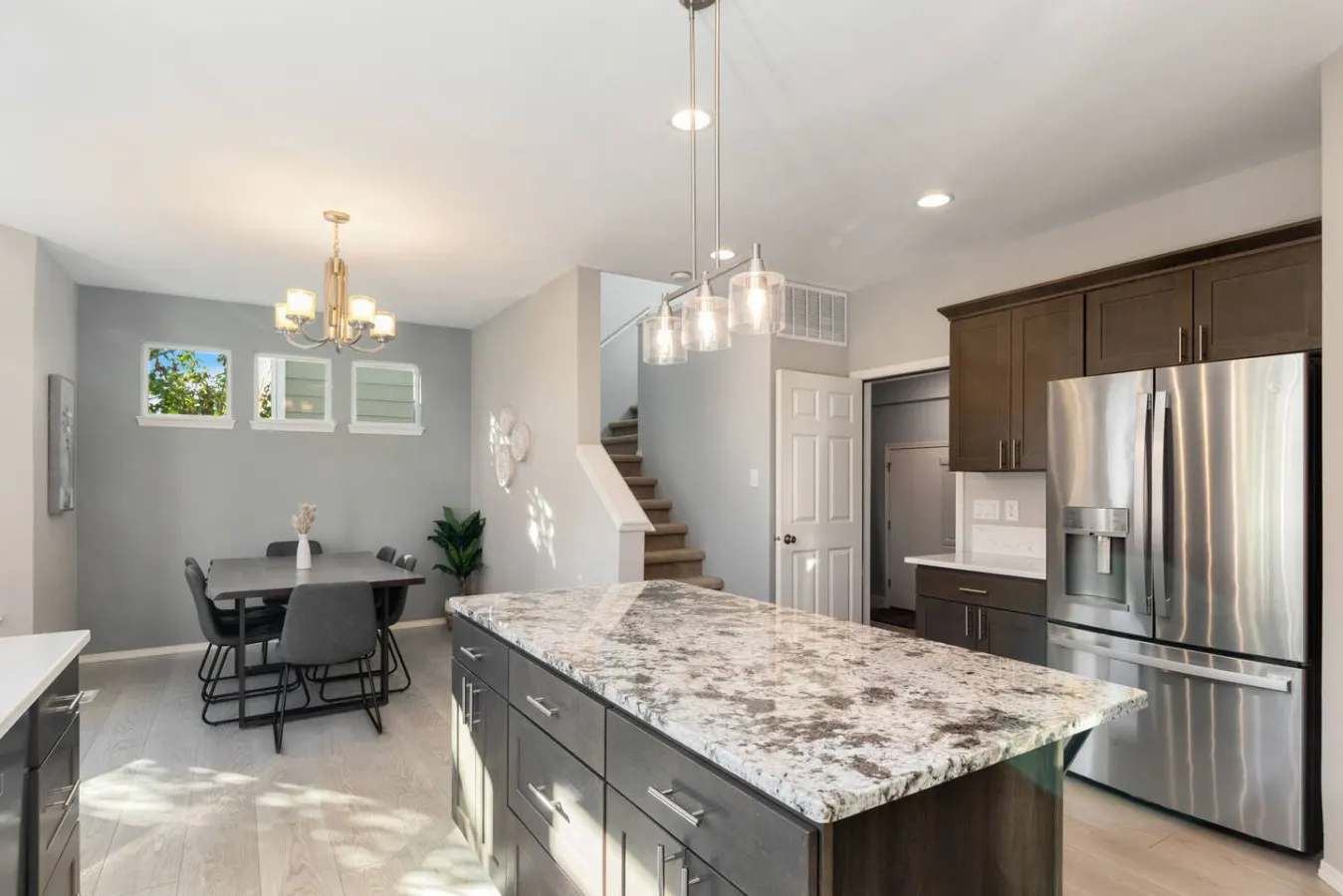 Contemporary Kirkland Retreat ~ 4 Bedroom 16