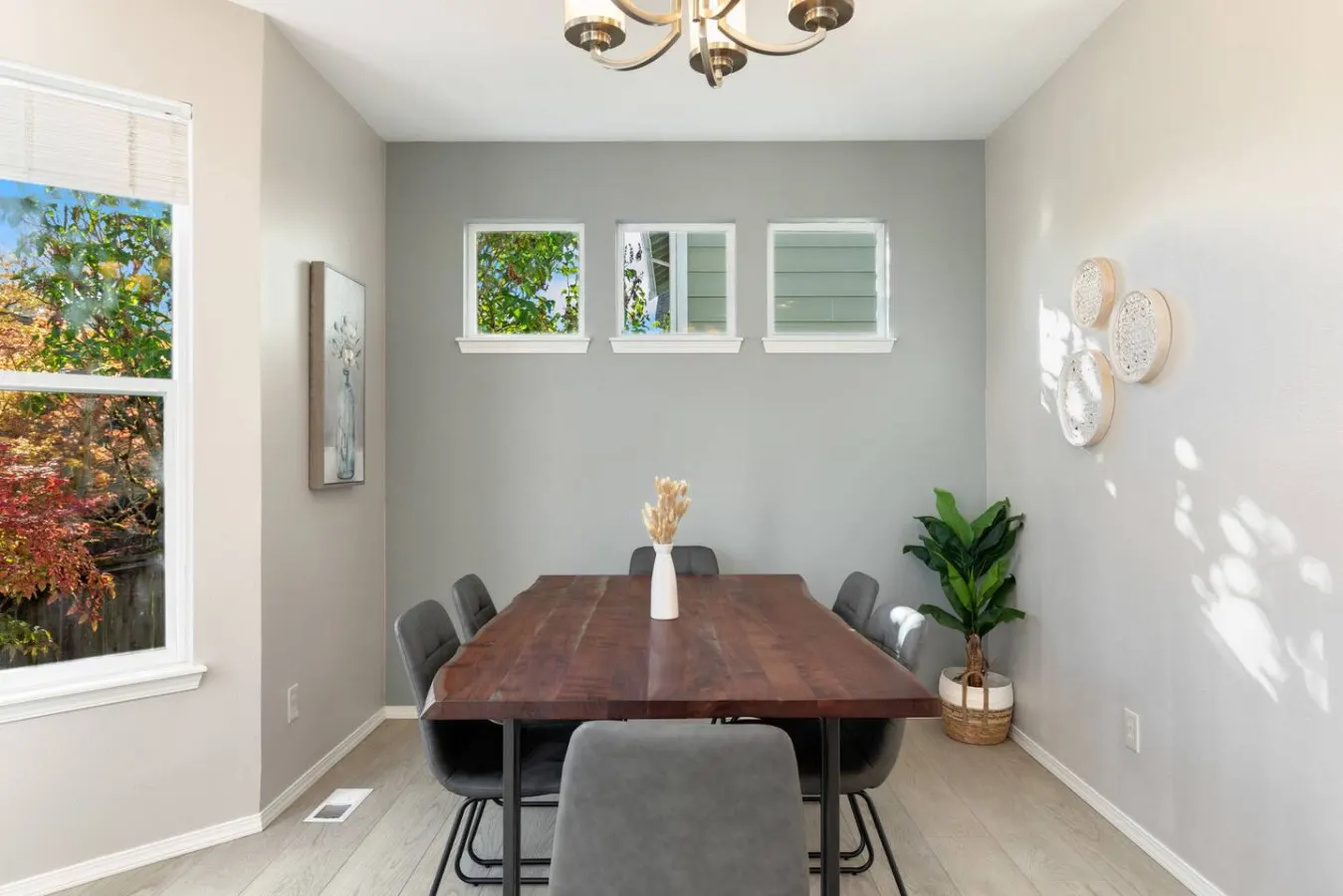 Contemporary Kirkland Retreat ~ 4 Bedroom 20