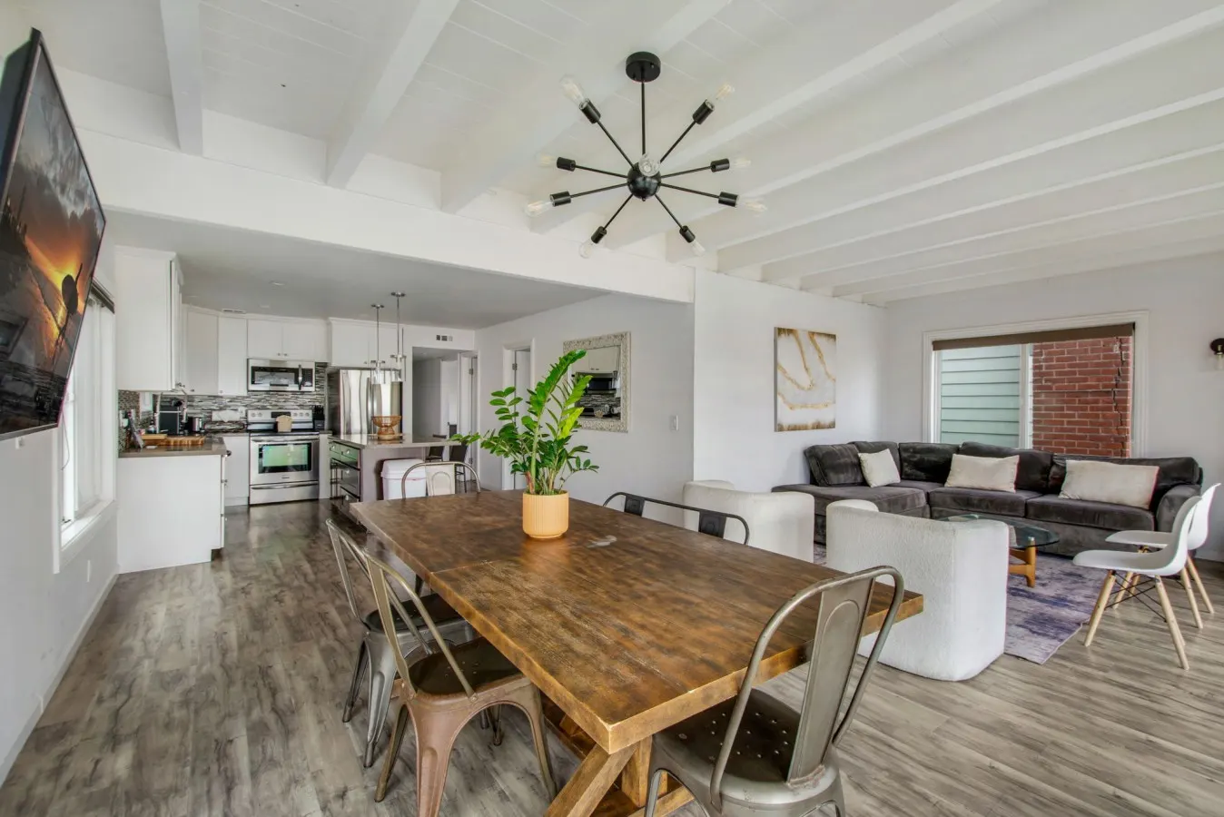 Beachfront Sunset Beach Condo Ocean Views & Beach Access 10