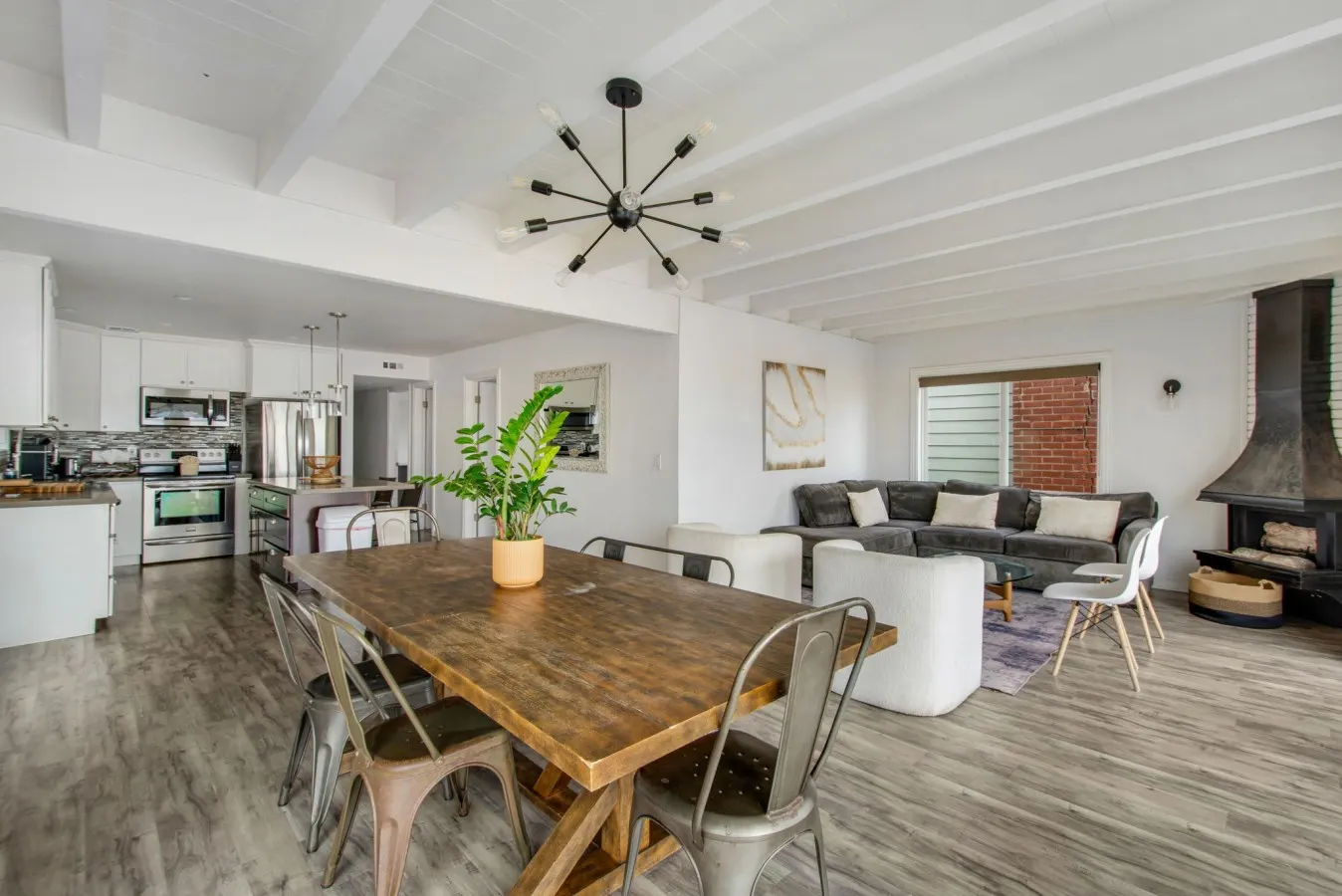 Beachfront Sunset Beach Condo Ocean Views & Beach Access 11