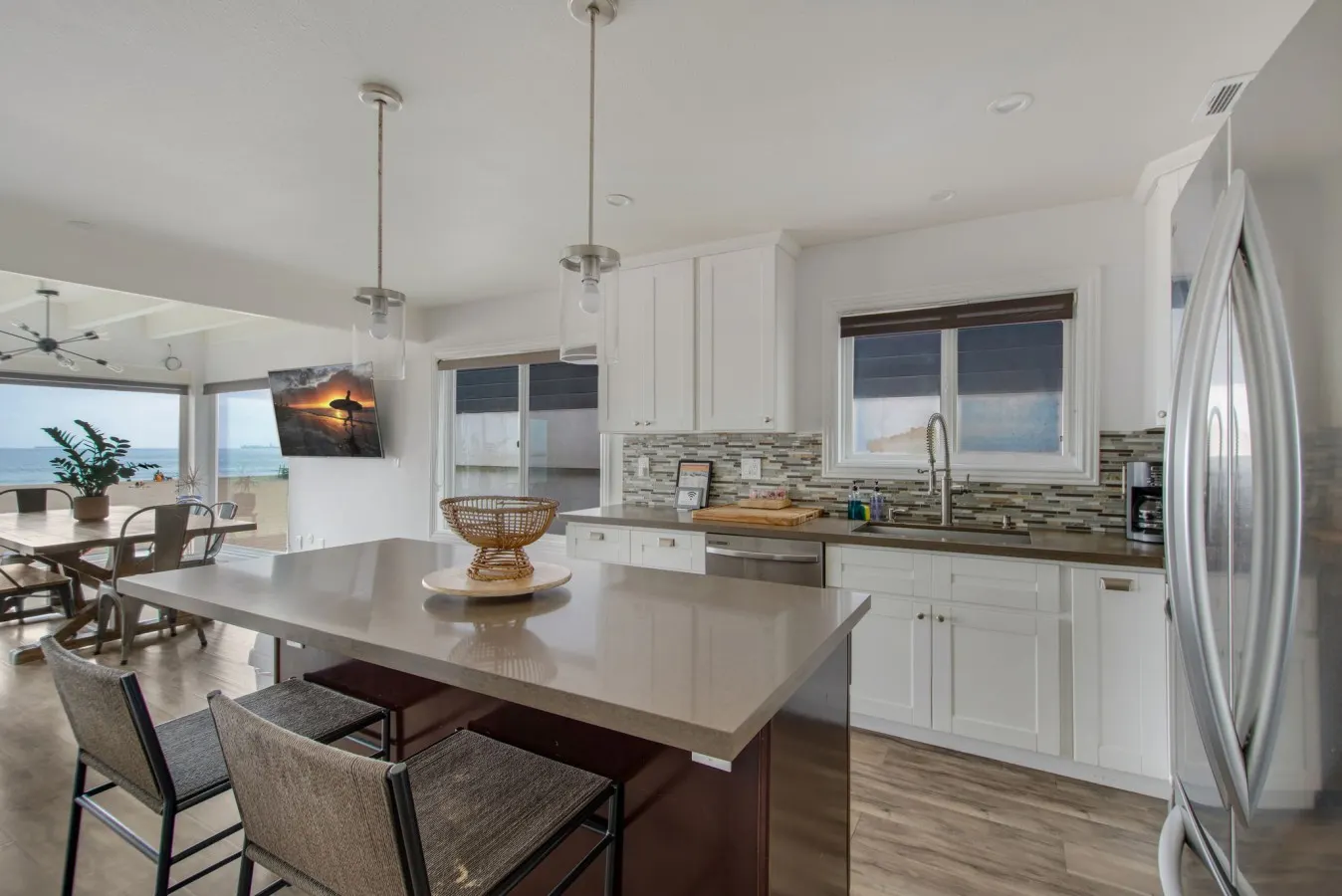 Beachfront Sunset Beach Condo Ocean Views & Beach Access 15