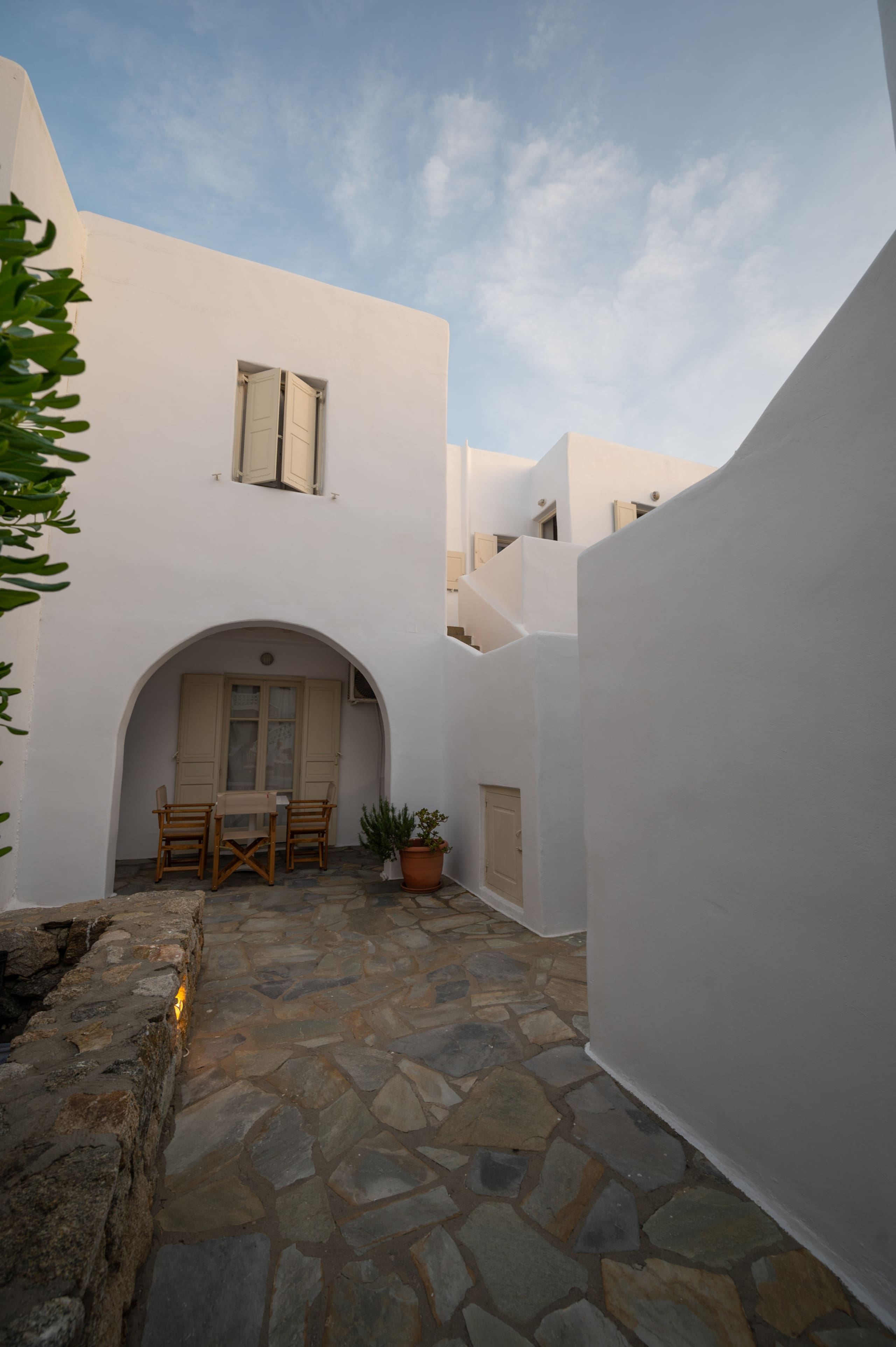 Mykonos Twins 3 7