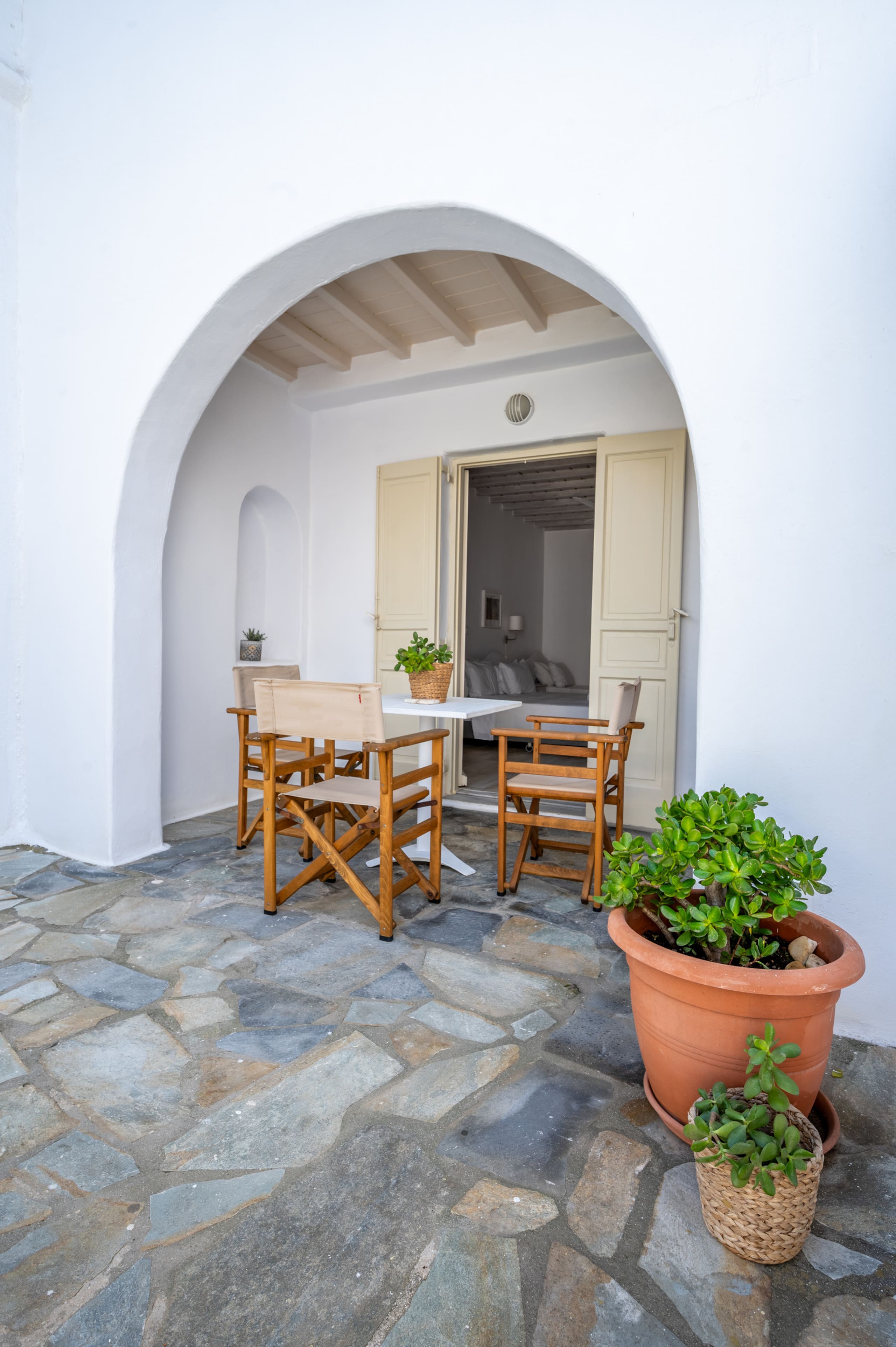 Mykonos Twins 3 10