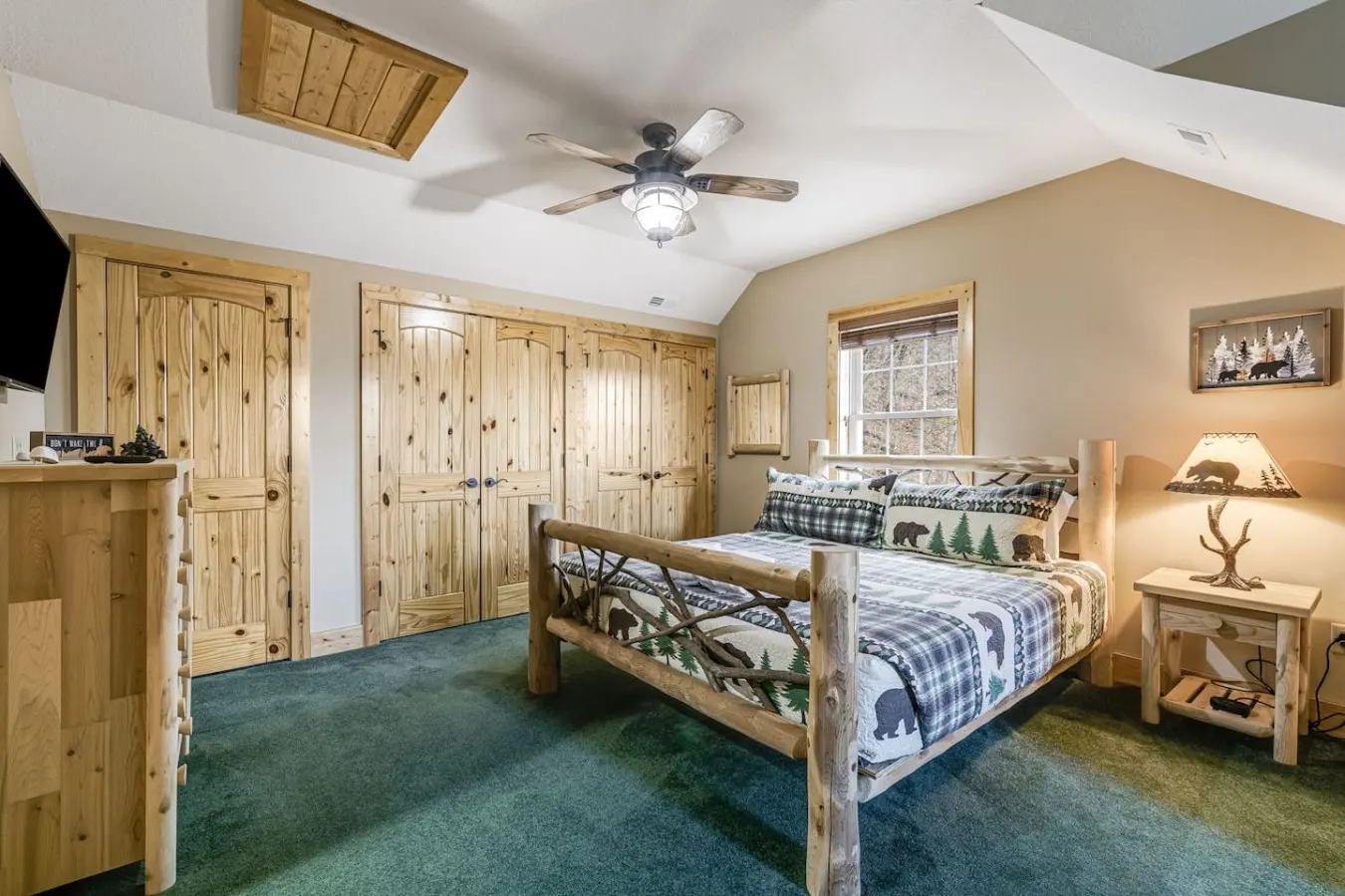 Mtn View Cabin Hot Tub, Pool Table & Fireplace 10