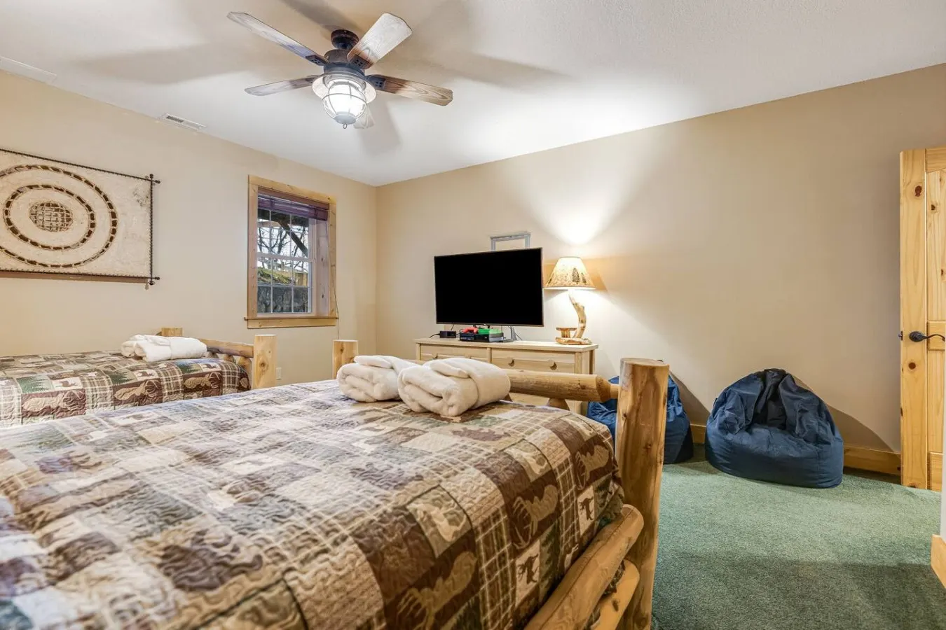 Mtn View Cabin Hot Tub, Pool Table & Fireplace 15