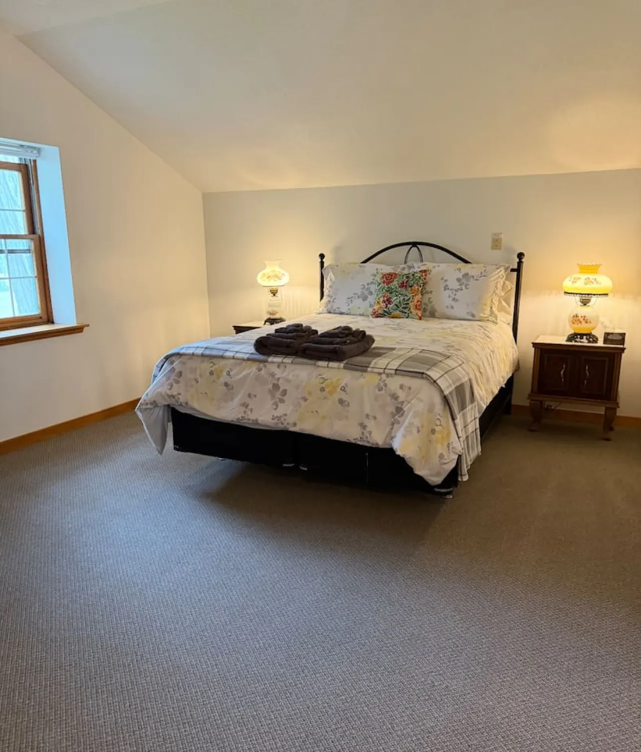 Farmhouse PEC - Cozy Prince Edward County Retreat 12