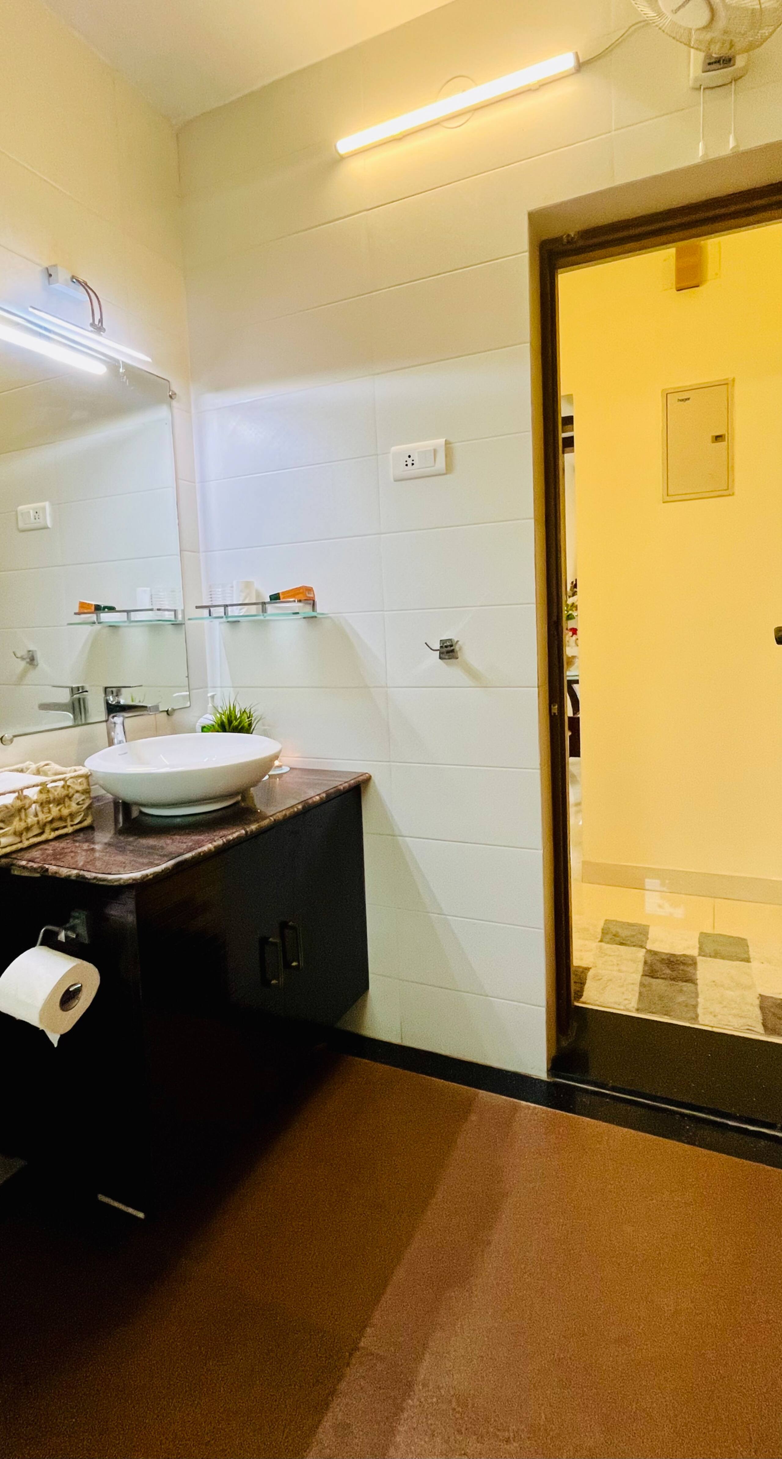SunDarya Poolside 2BHK close to Beach WIFI Parking 37