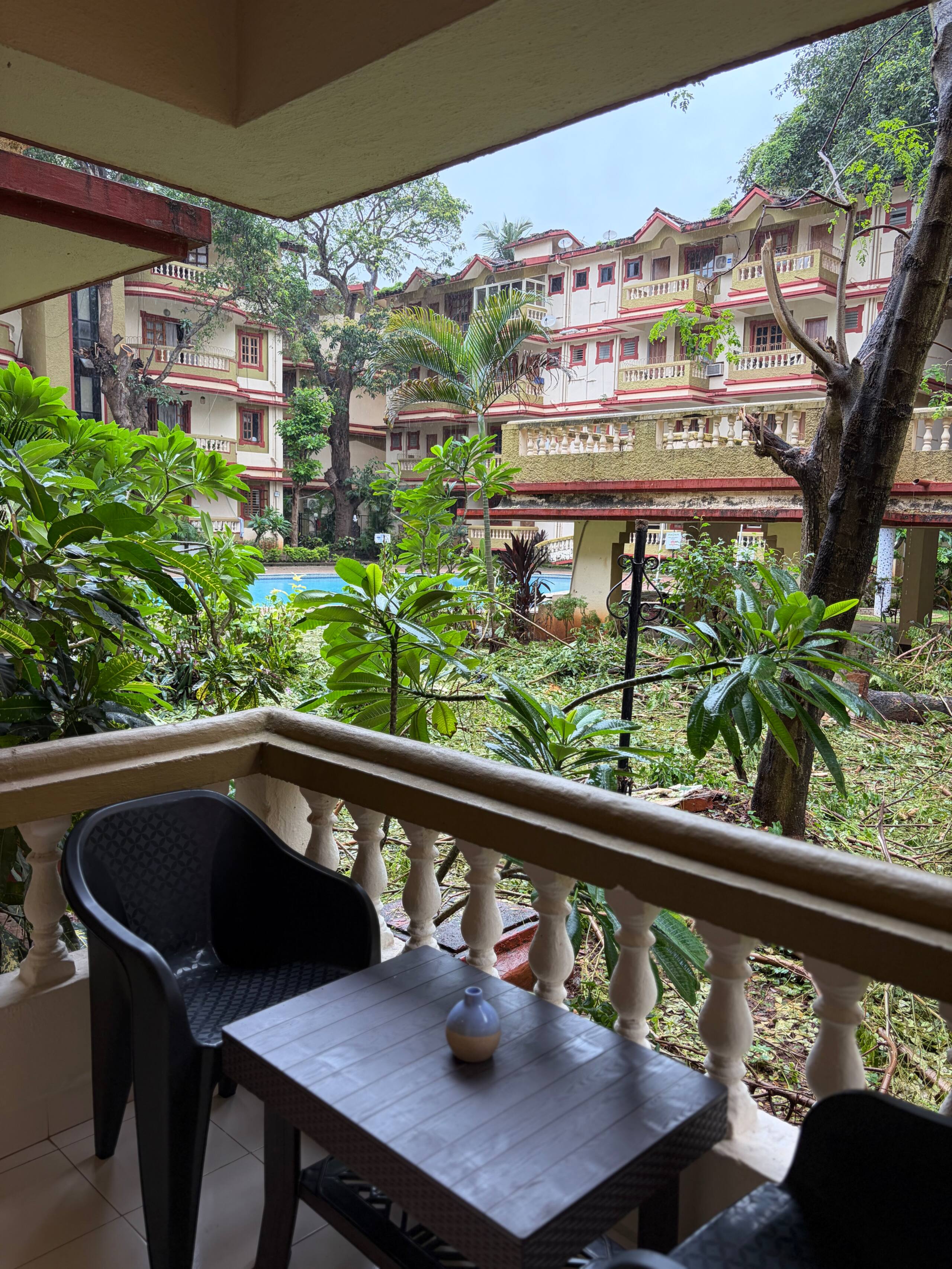 Sands & Sapphire| Cozy 1BHK, Pool view Apt. 32