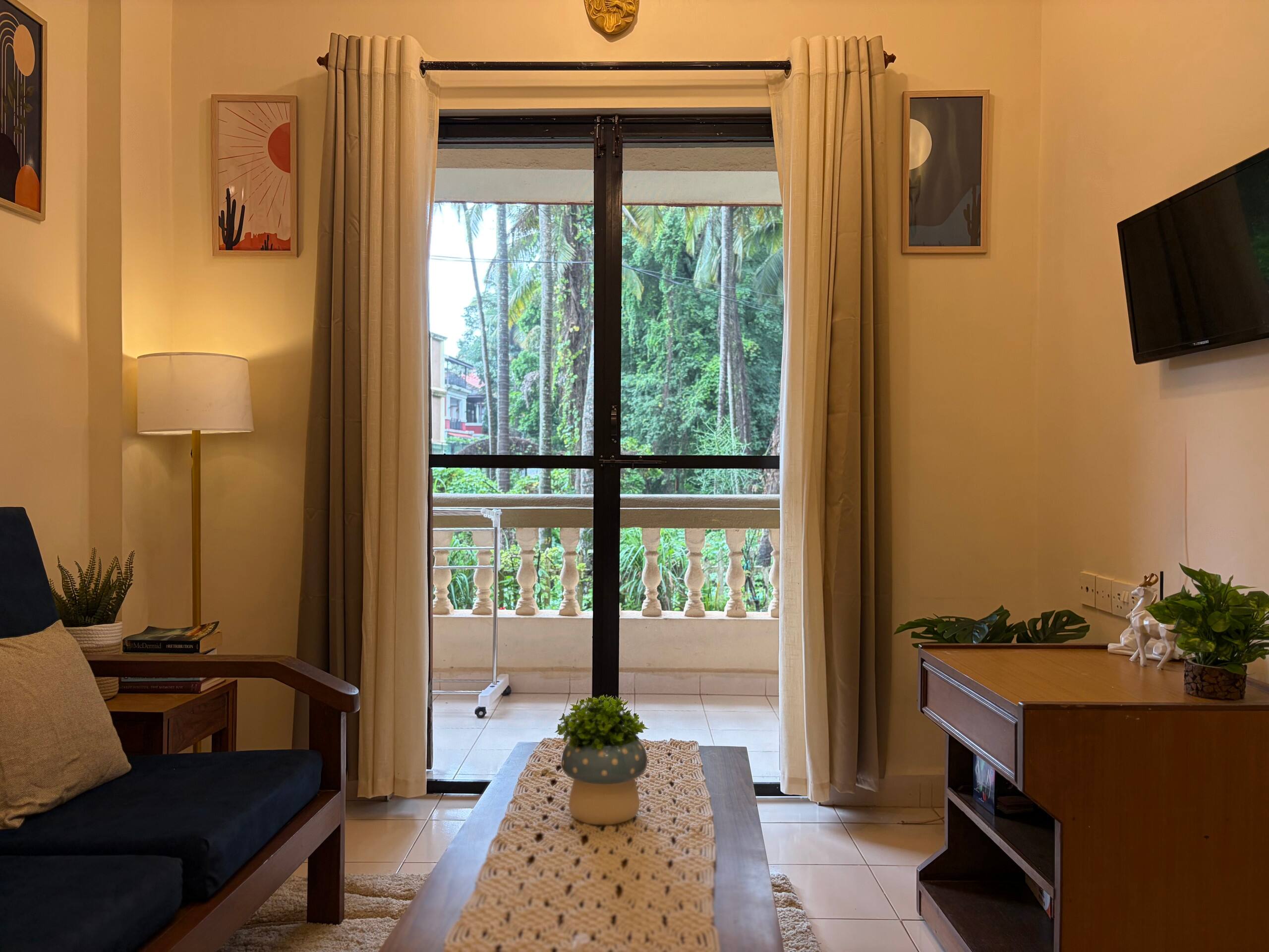 Sands & Sapphire| Cozy 1BHK, Pool view Apt. 10