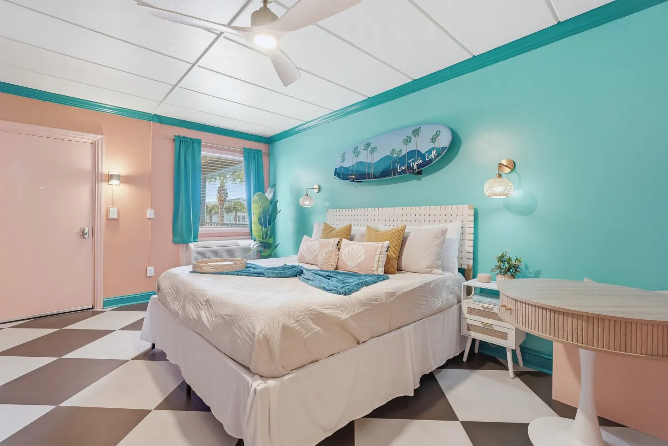 Low Tyde Loft at the Sea & Breeze 16