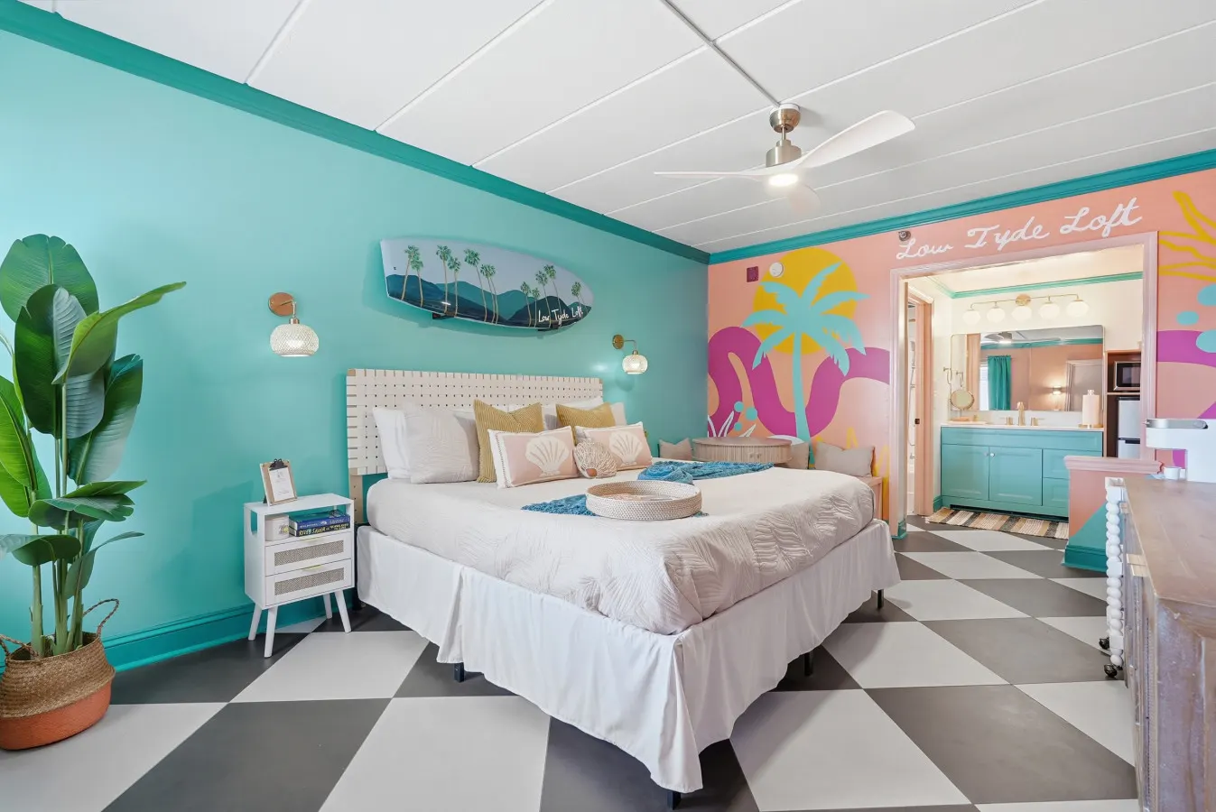 Low Tyde Loft at the Sea & Breeze 17