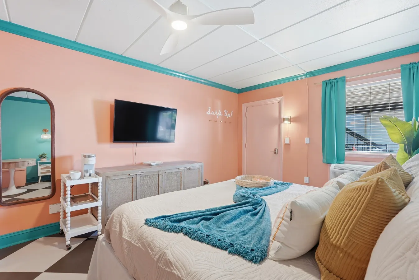 Low Tyde Loft at the Sea & Breeze 7