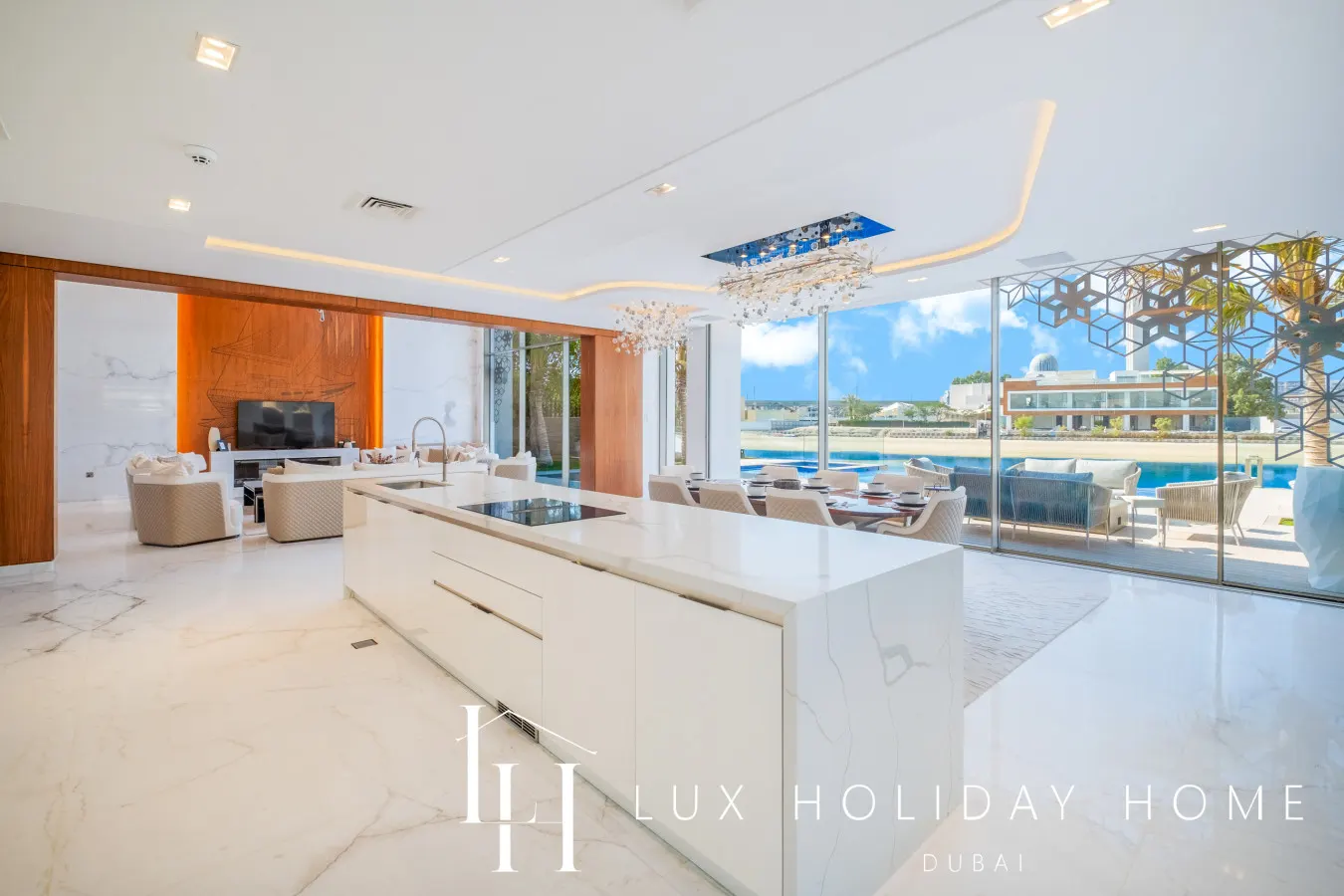 LUX The Custom Palm Island Mansion 2 14