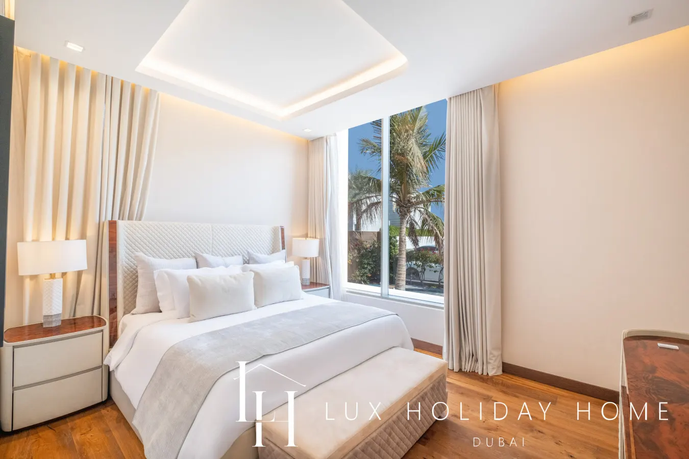 LUX The Custom Palm Island Mansion 2 8