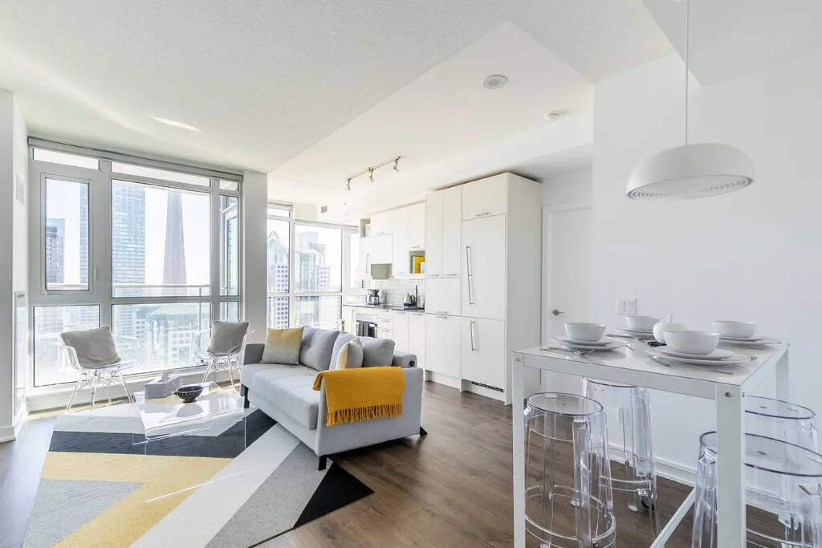 Upscale 1BR Home • Incredible Views • Free Parking