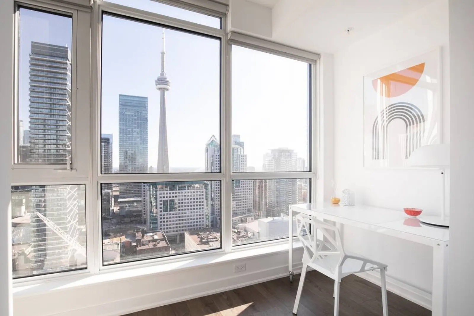 Upscale 1BR Home Incredible Views Free Parking 4