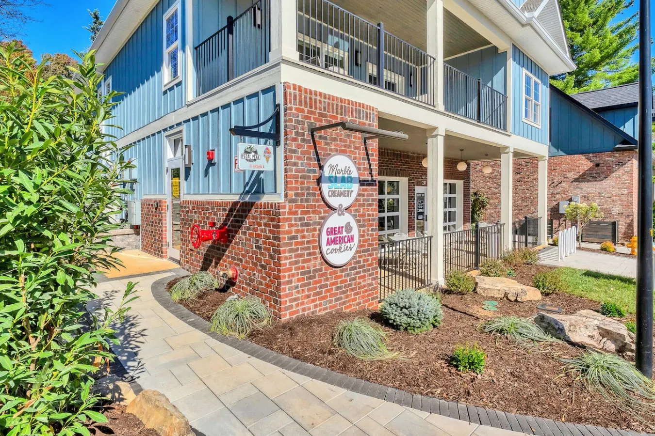 Smoky Mountain Gateway 2 Kings Balcony 13