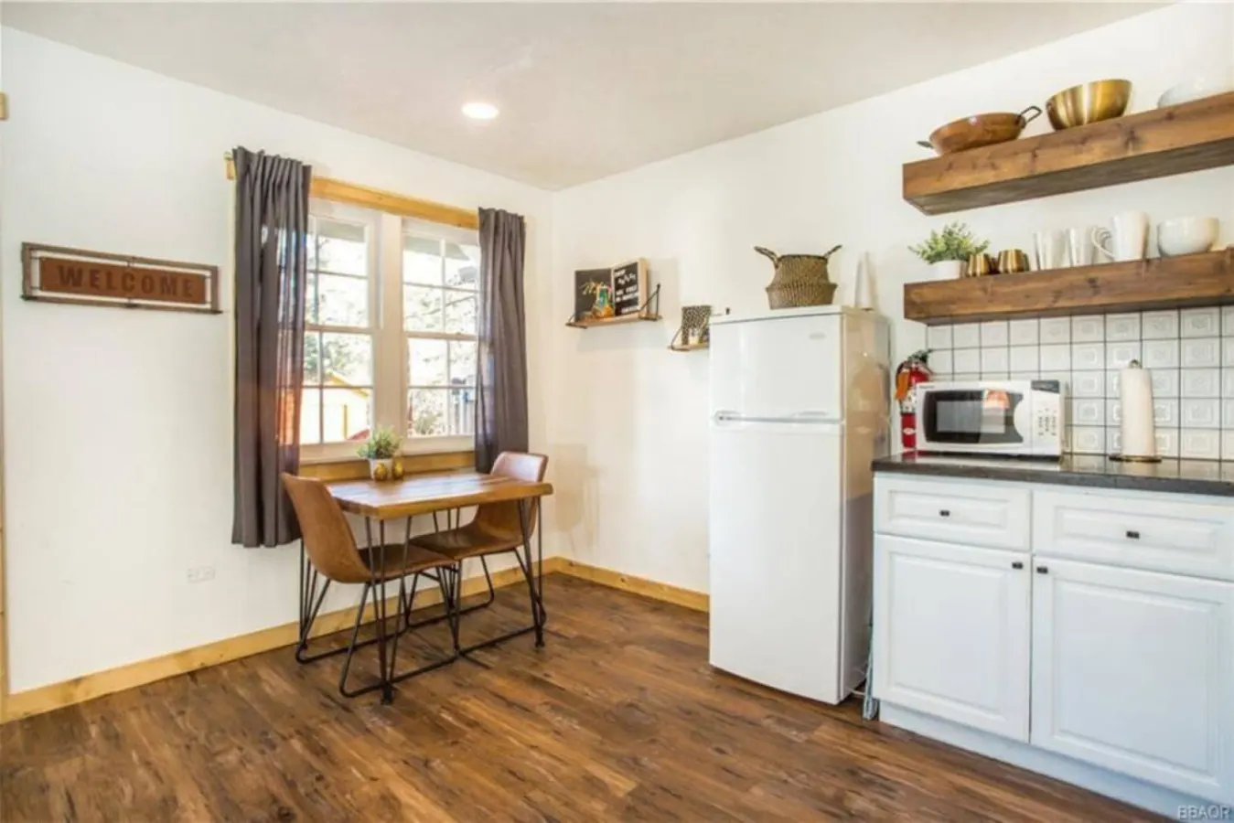 Charming Modern Retreat w Hot tub, Backyard & Pets 7
