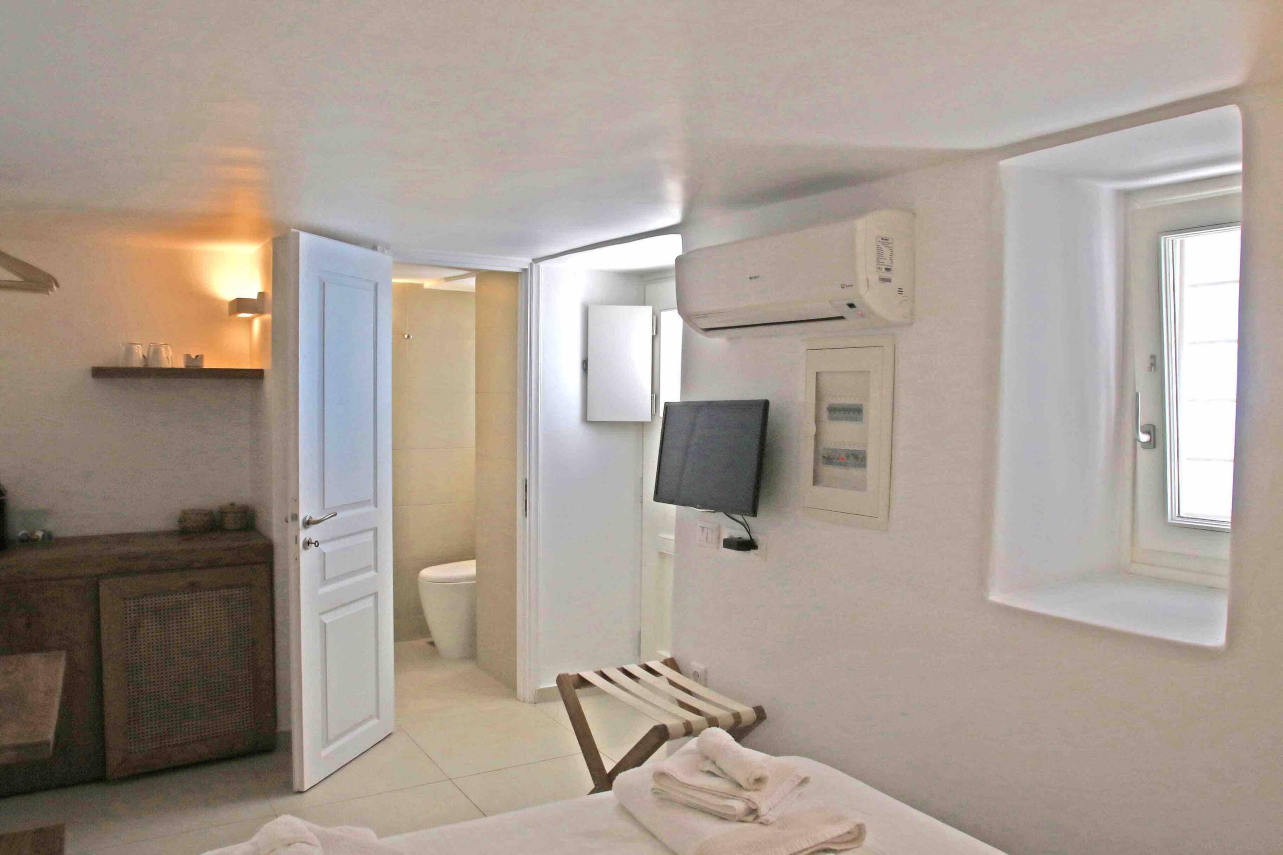 Maisonette Petite 9