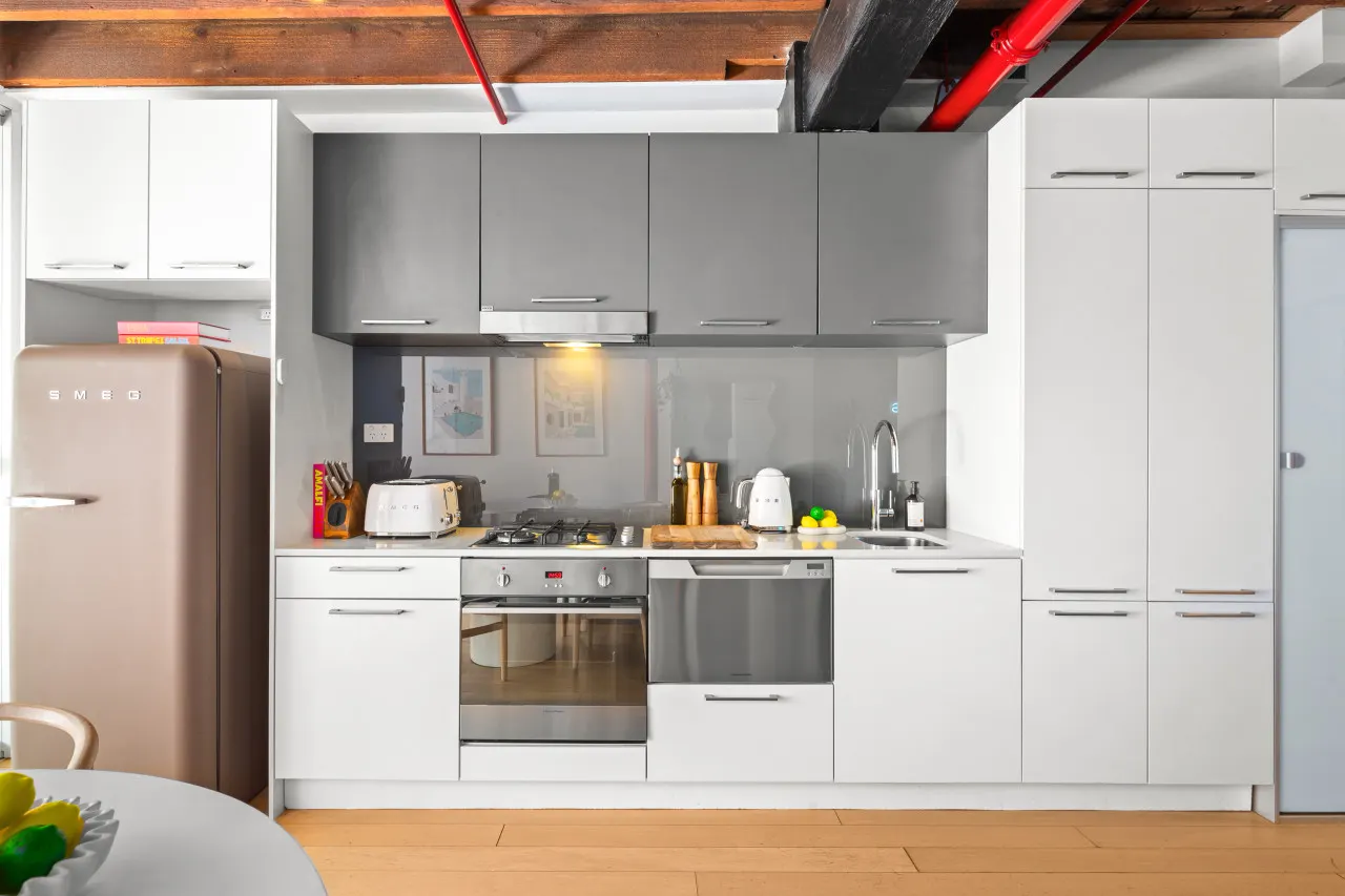 Quirky Loft by Sydney Dreams 6