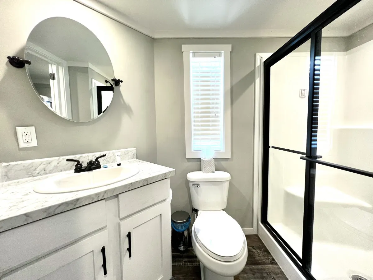 The Lakeview House - Pet friendly Lakeside Tiny Home in Clermont 11