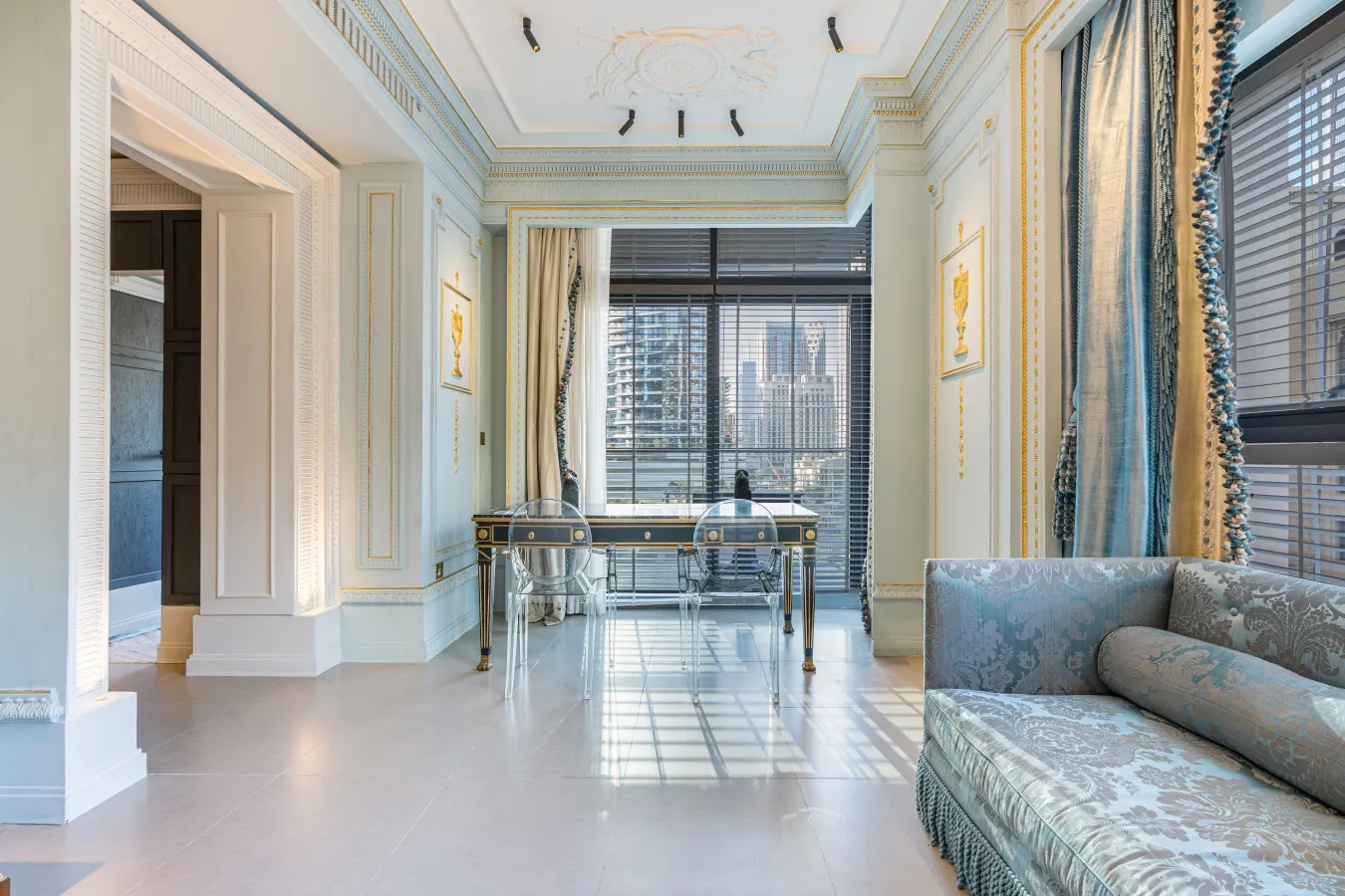 Chic Central Downtown Home w/ Burj View 7
