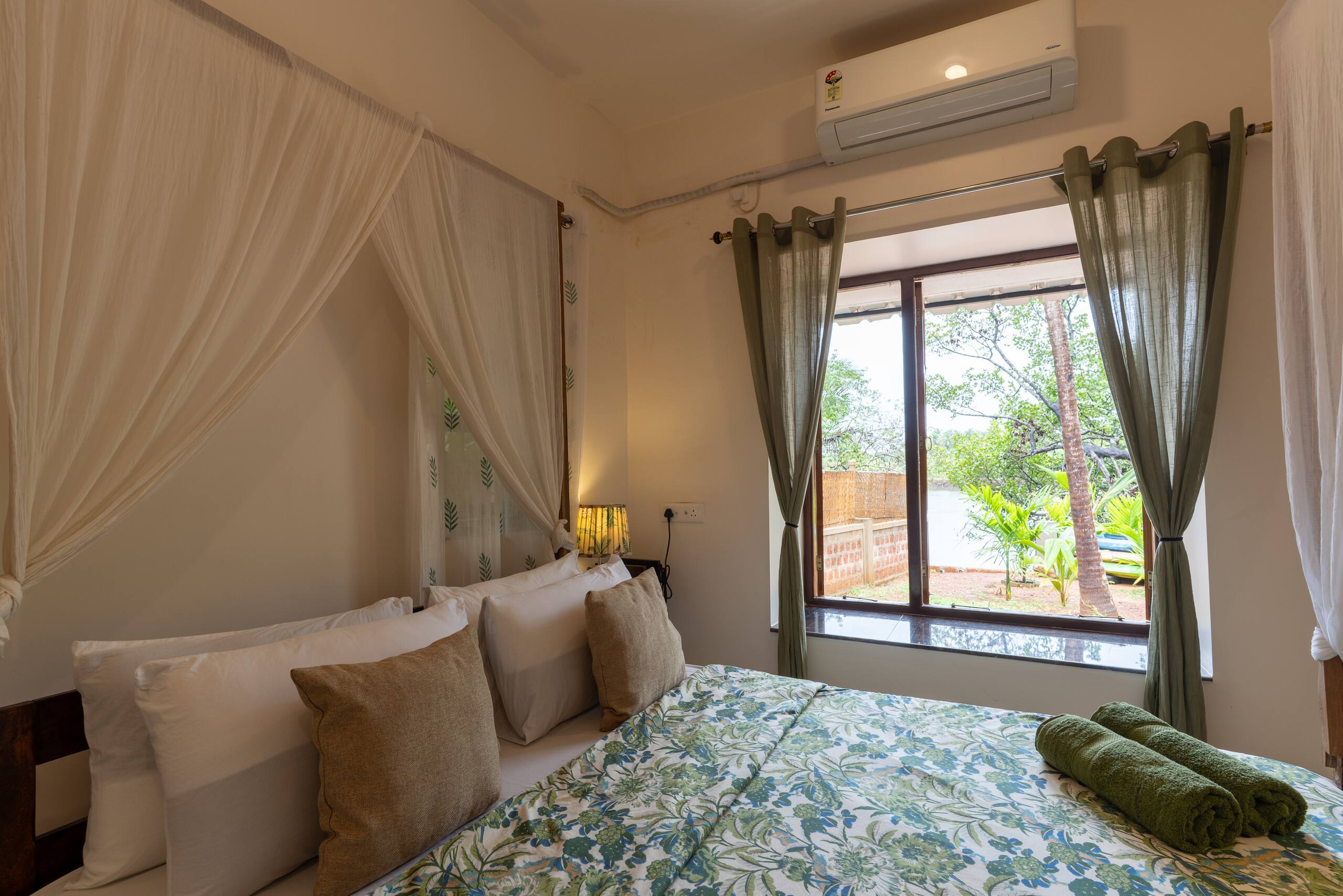 Element Stays Talpona : Sun 2BHK Riverside House 25