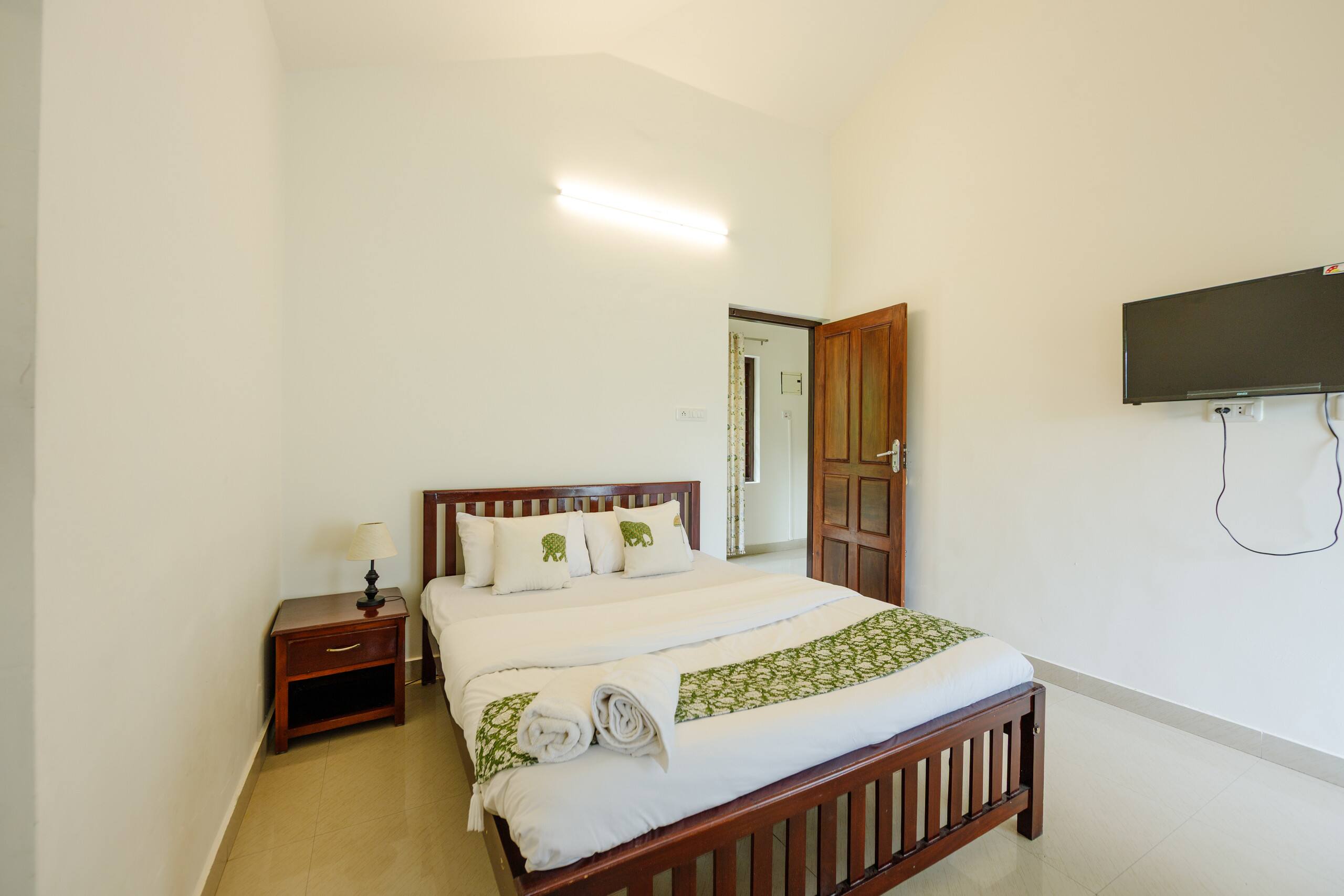 Family stay in Bisonvalley, Munnar 13