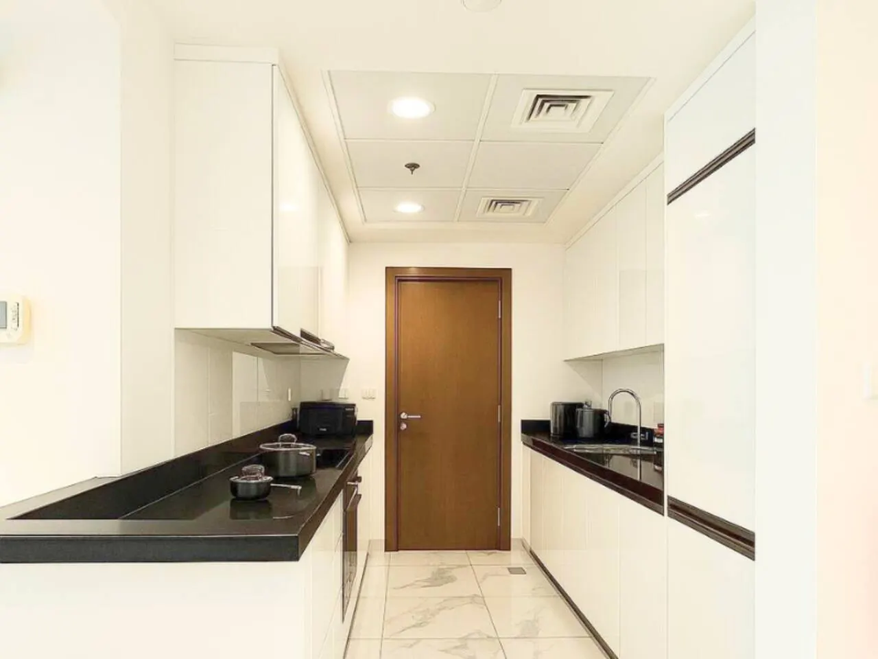 DreamShoma-1BR Stunning Canal View 5