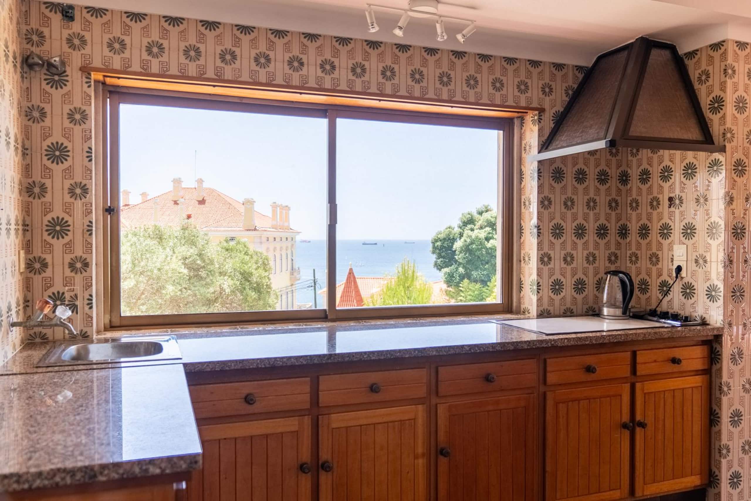 Ocean Breeze Hideaway in Cascais 15