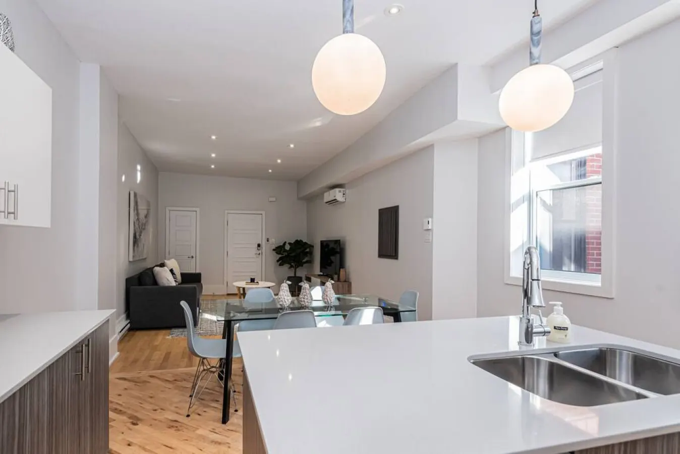 Plateau - Welcoming and Homey unit near Mount Royal - Unit 4092A 9