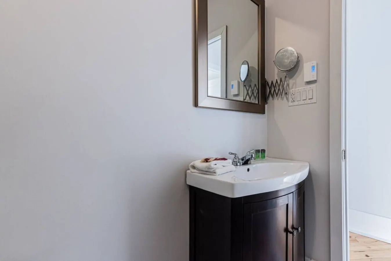Plateau - Welcoming and Homey unit near Mount Royal - Unit 4092A 18