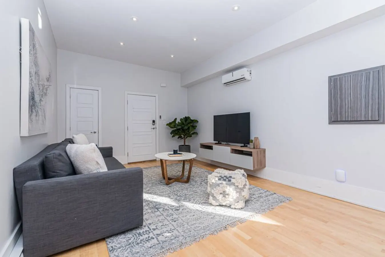 Plateau - Welcoming and Homey unit near Mount Royal - Unit 4092A 4