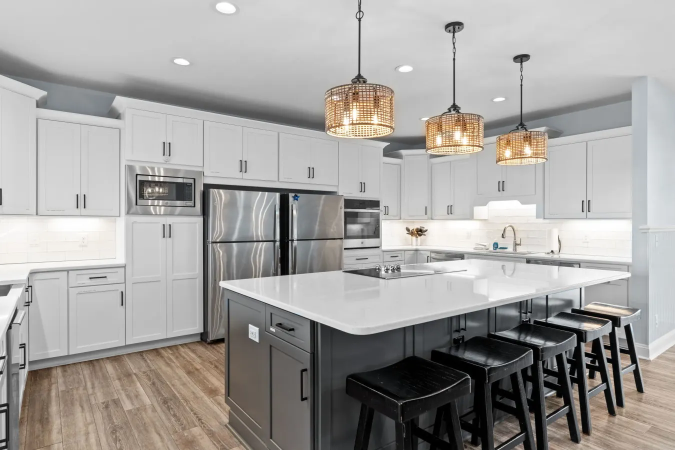 NEW LISTING - Fifty East First 11