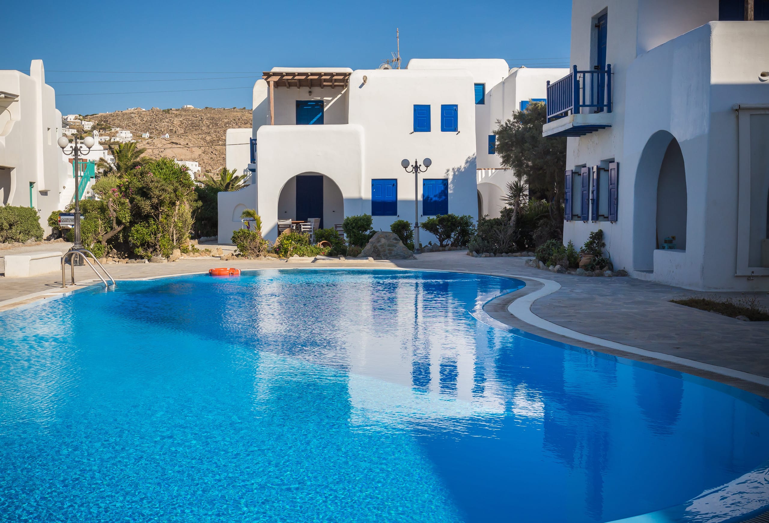 Mykonian Style Pool House 9 6