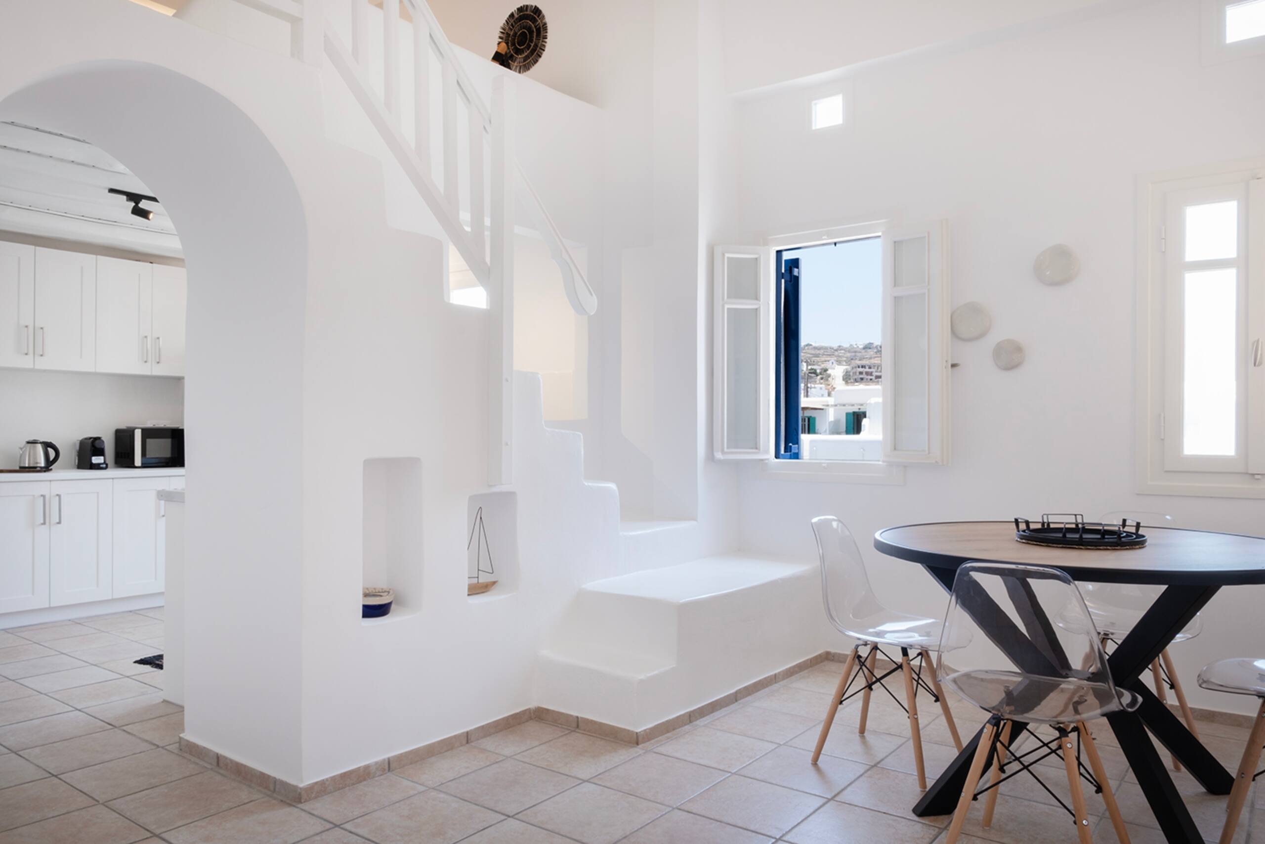 Mykonian Style Pool House 9 16