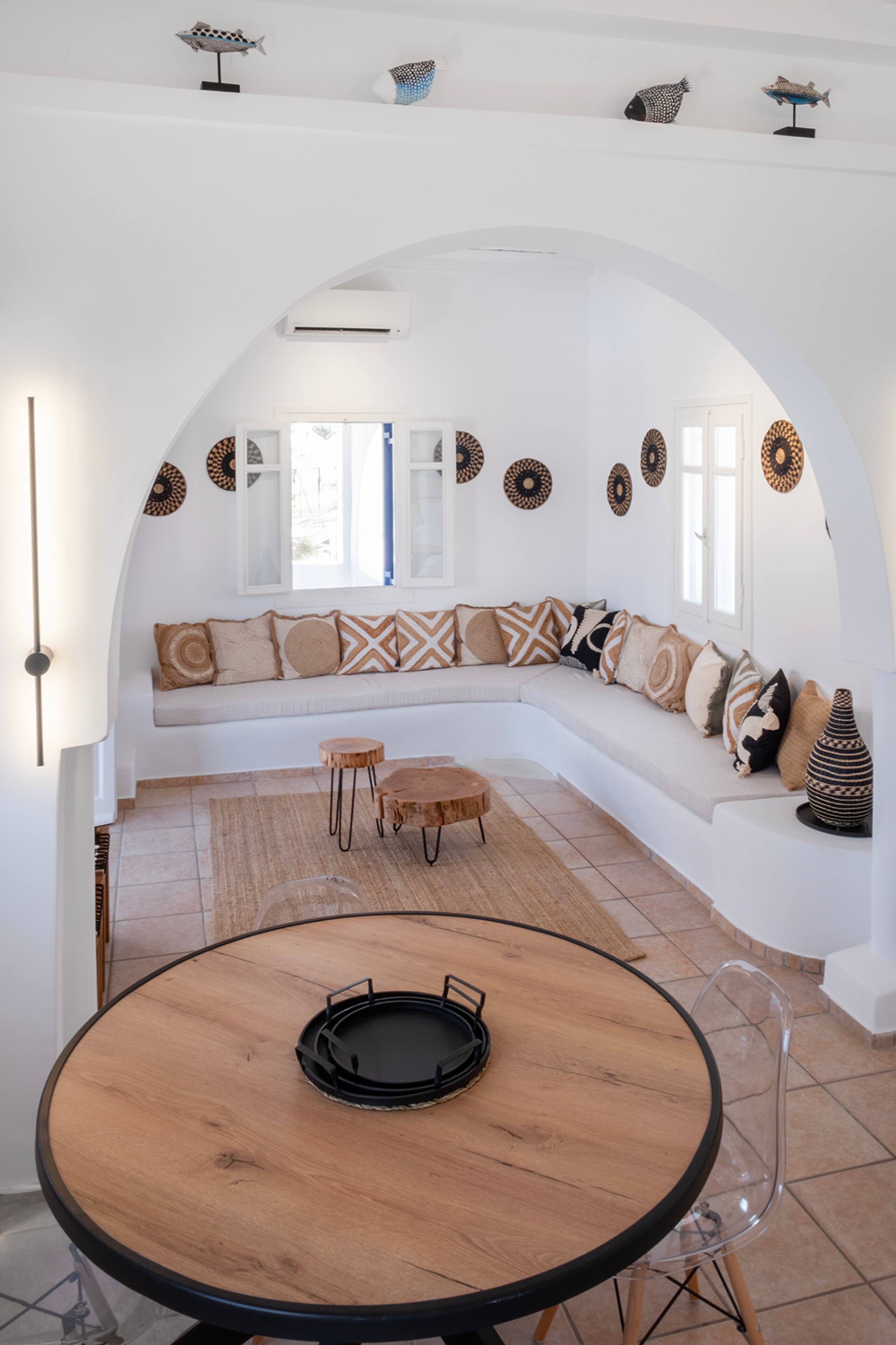 Mykonian Style Pool House 9 13