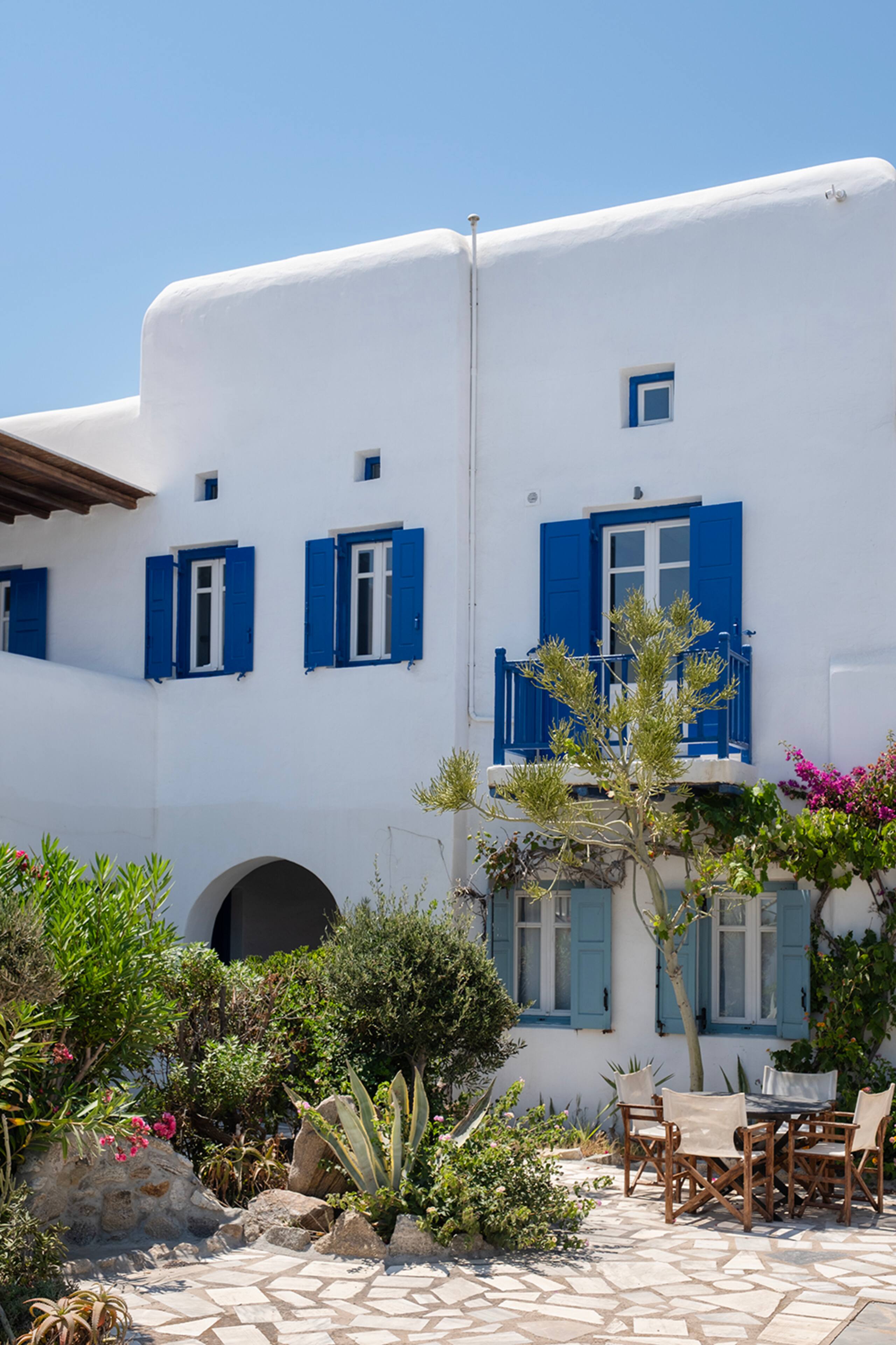 Mykonian Style Pool House 9 7