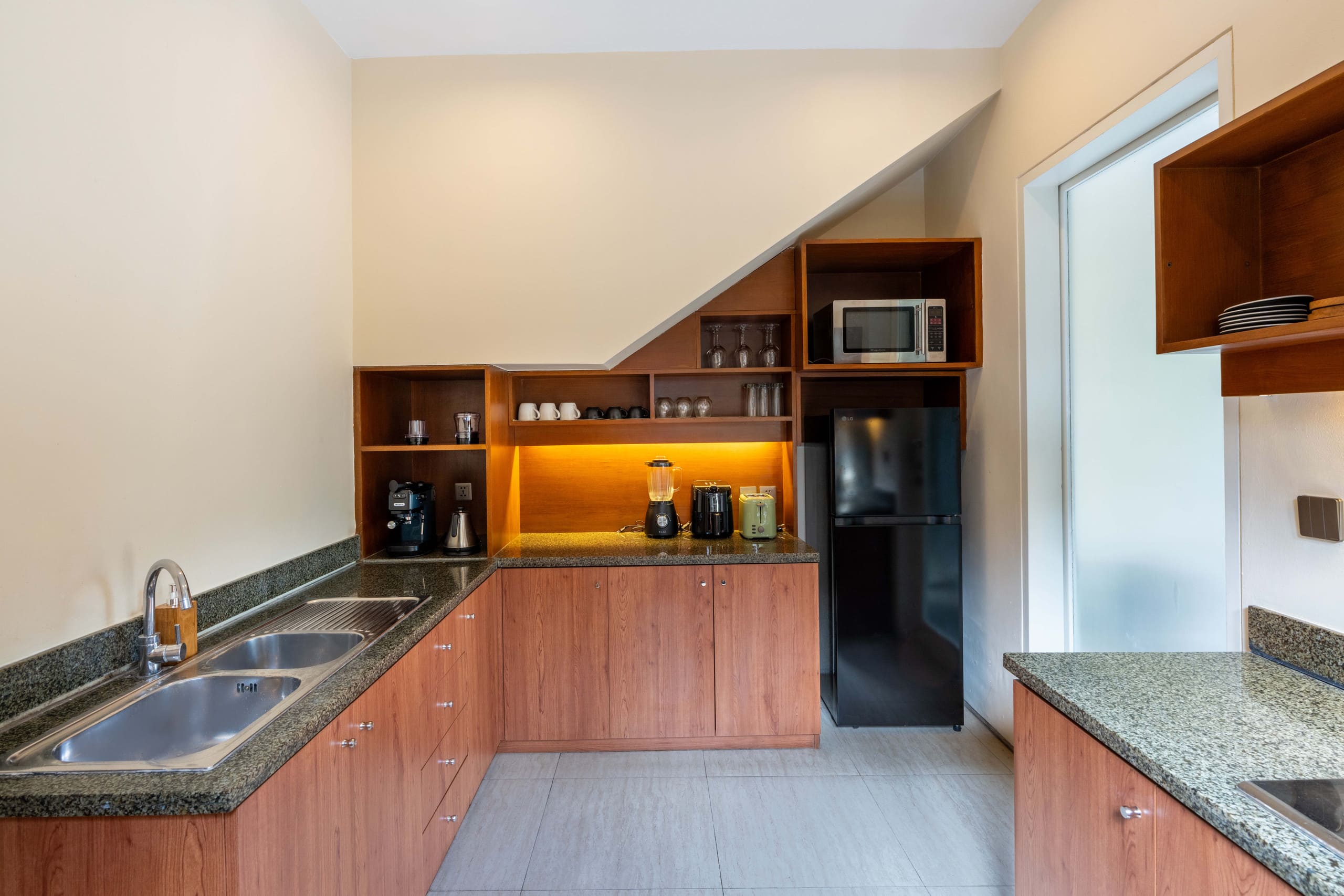 Bohemian 2BR Villa w/ Pool Near Seminyak Beach — photo 4