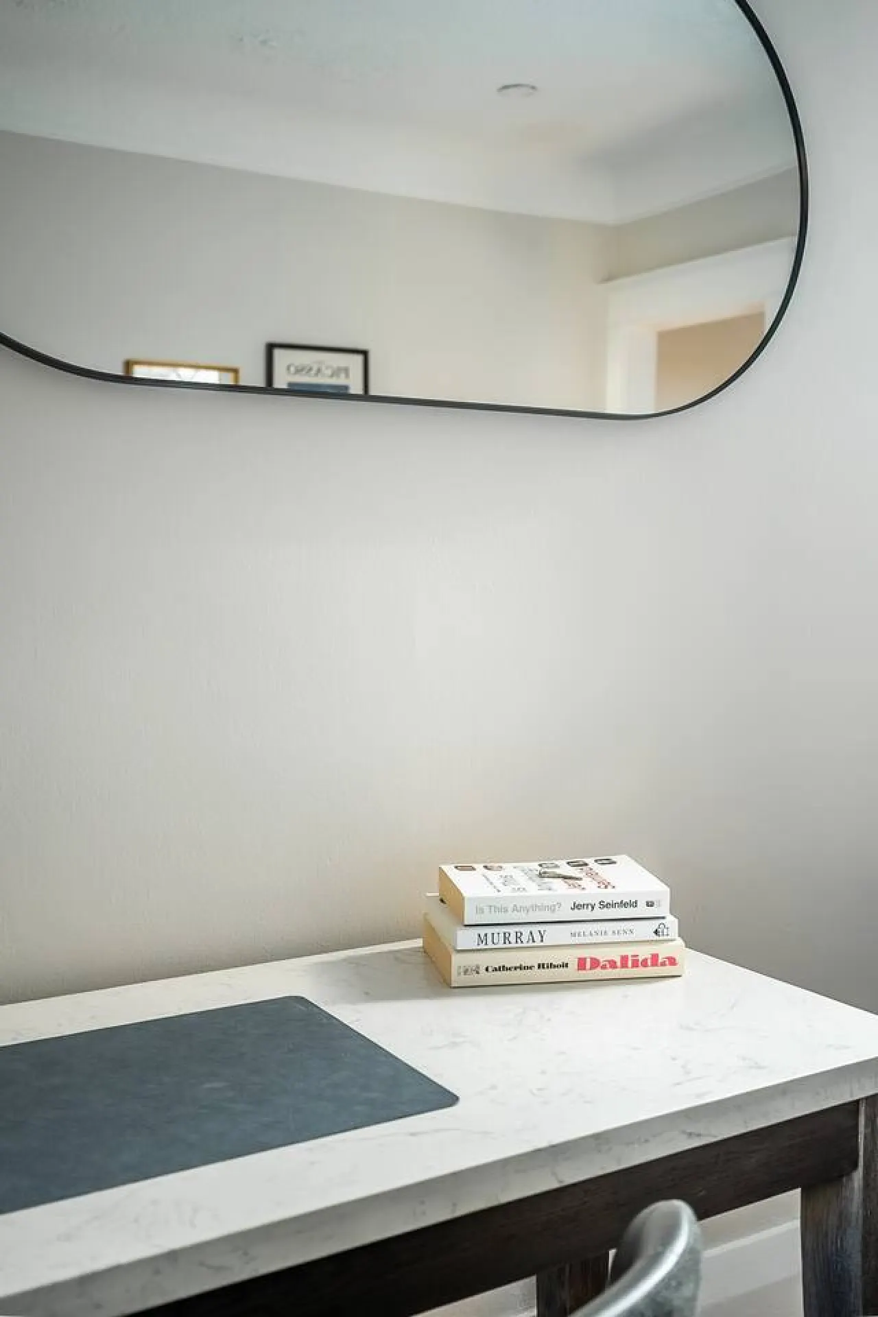 Trinity Bellwoods 1BR Walk to Cafés Sleeps 4 16