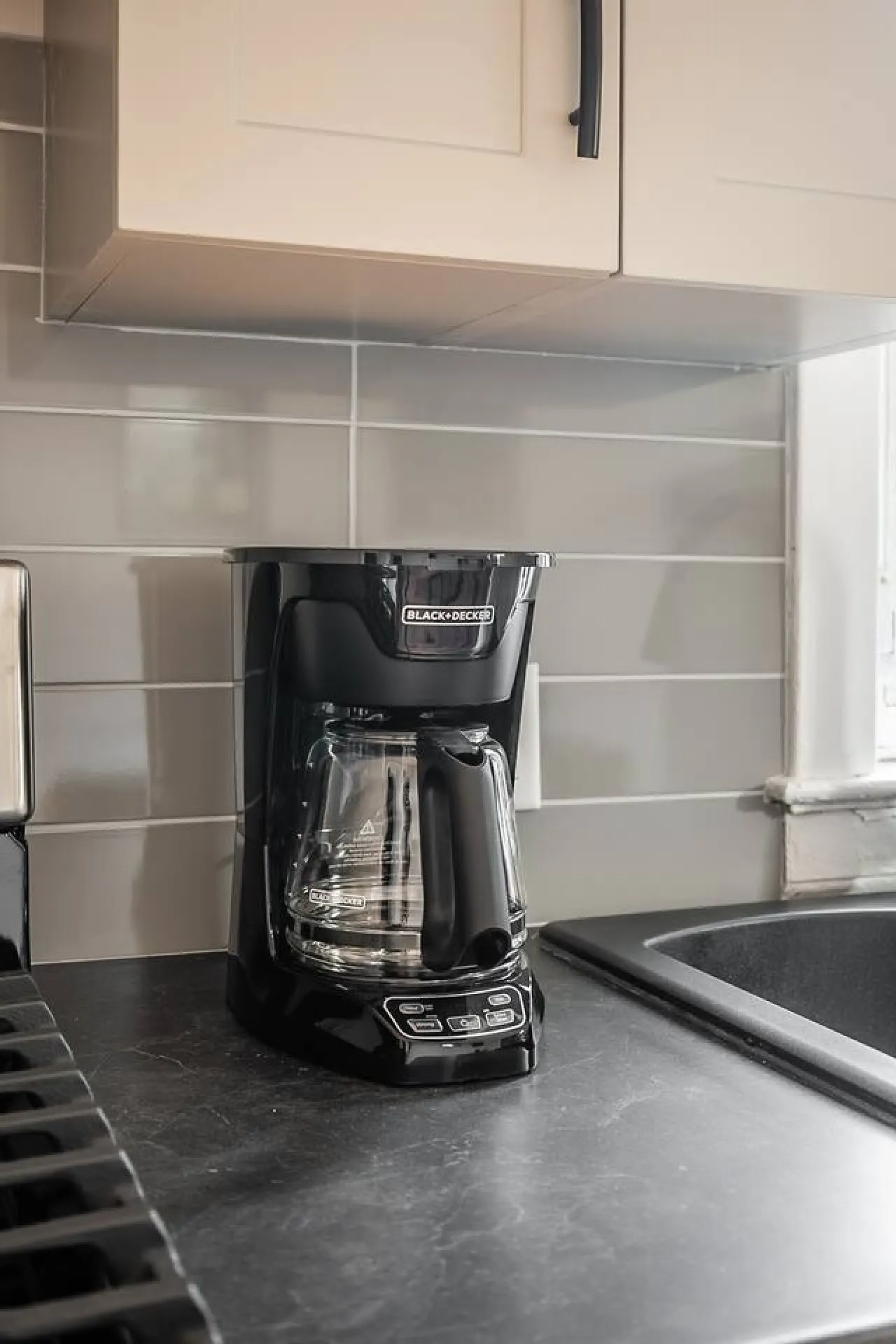 Trinity Bellwoods 1BR Walk to Cafés Sleeps 4 19