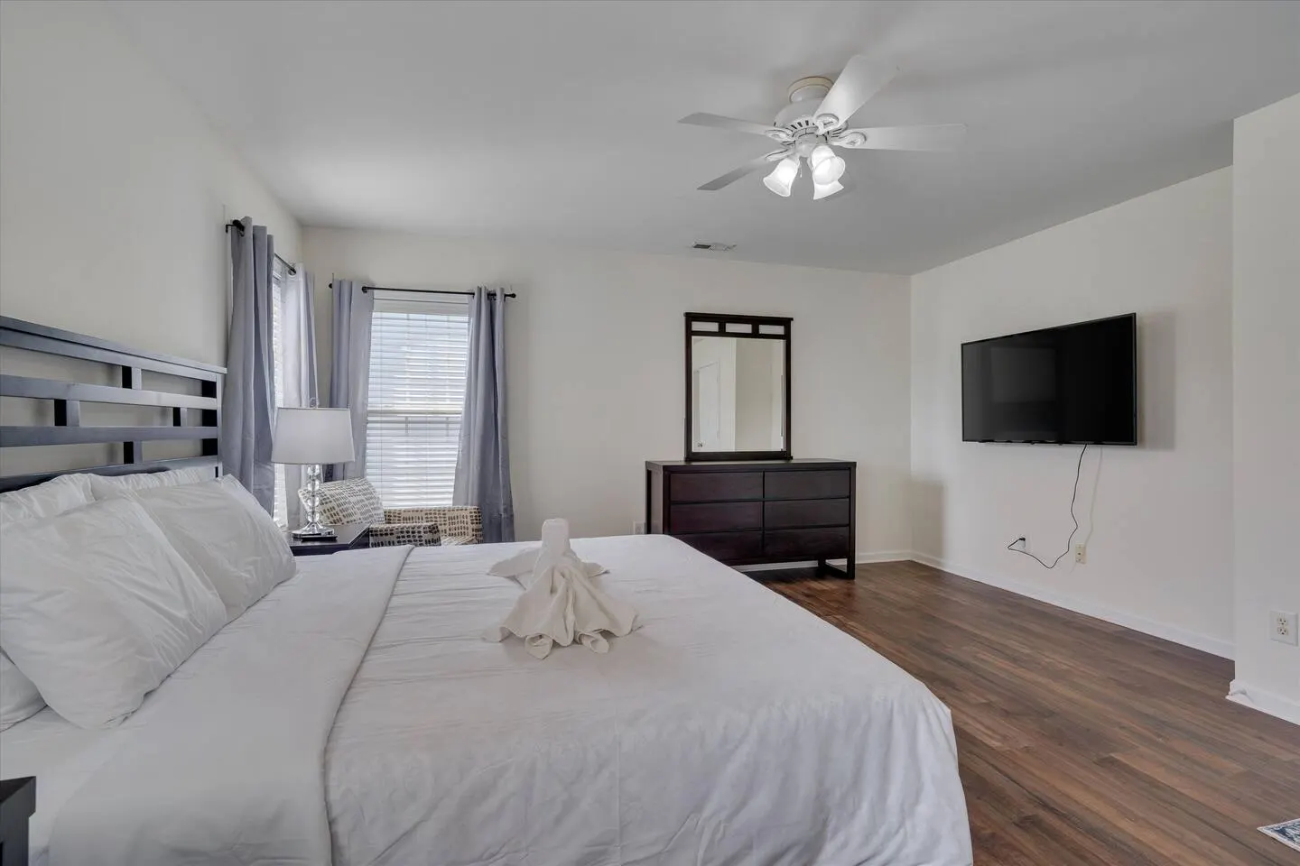 The MacDaddy 3BR 2.5BA - Raleigh 19