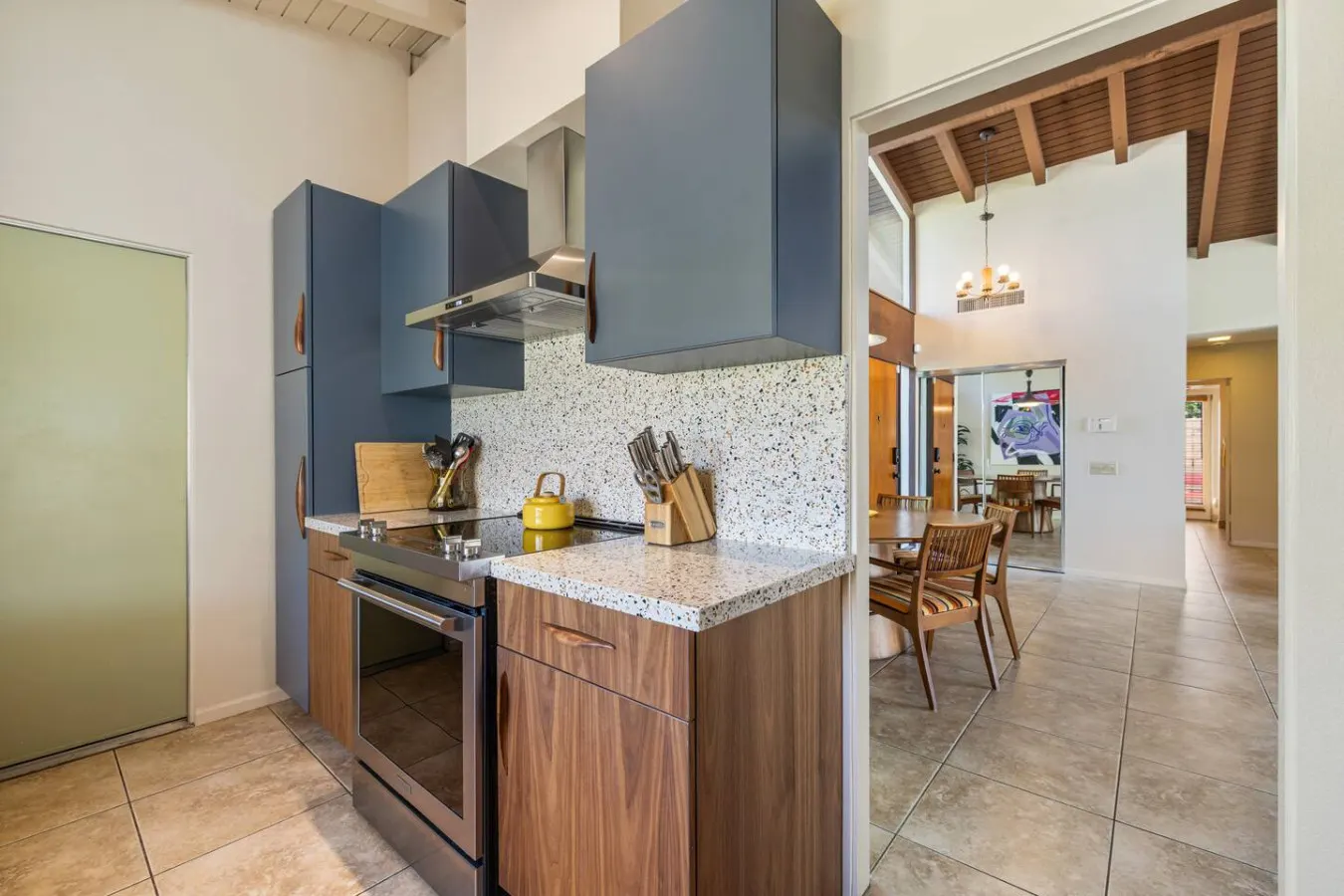 The Pearsall: Mid-Century, Pool, Backyard, Pets OK 15