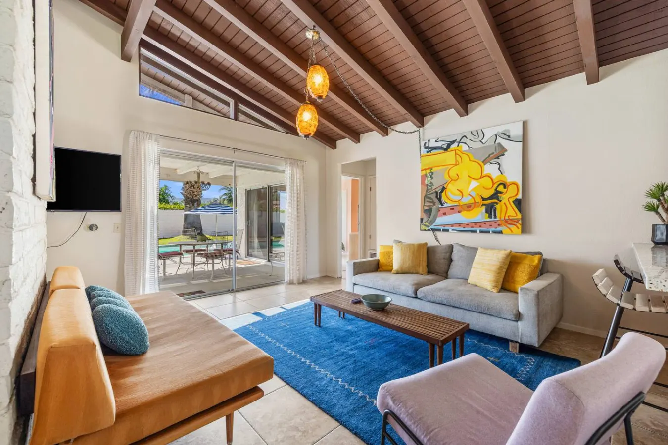 The Pearsall: Mid-Century, Pool, Backyard, Pets OK 7