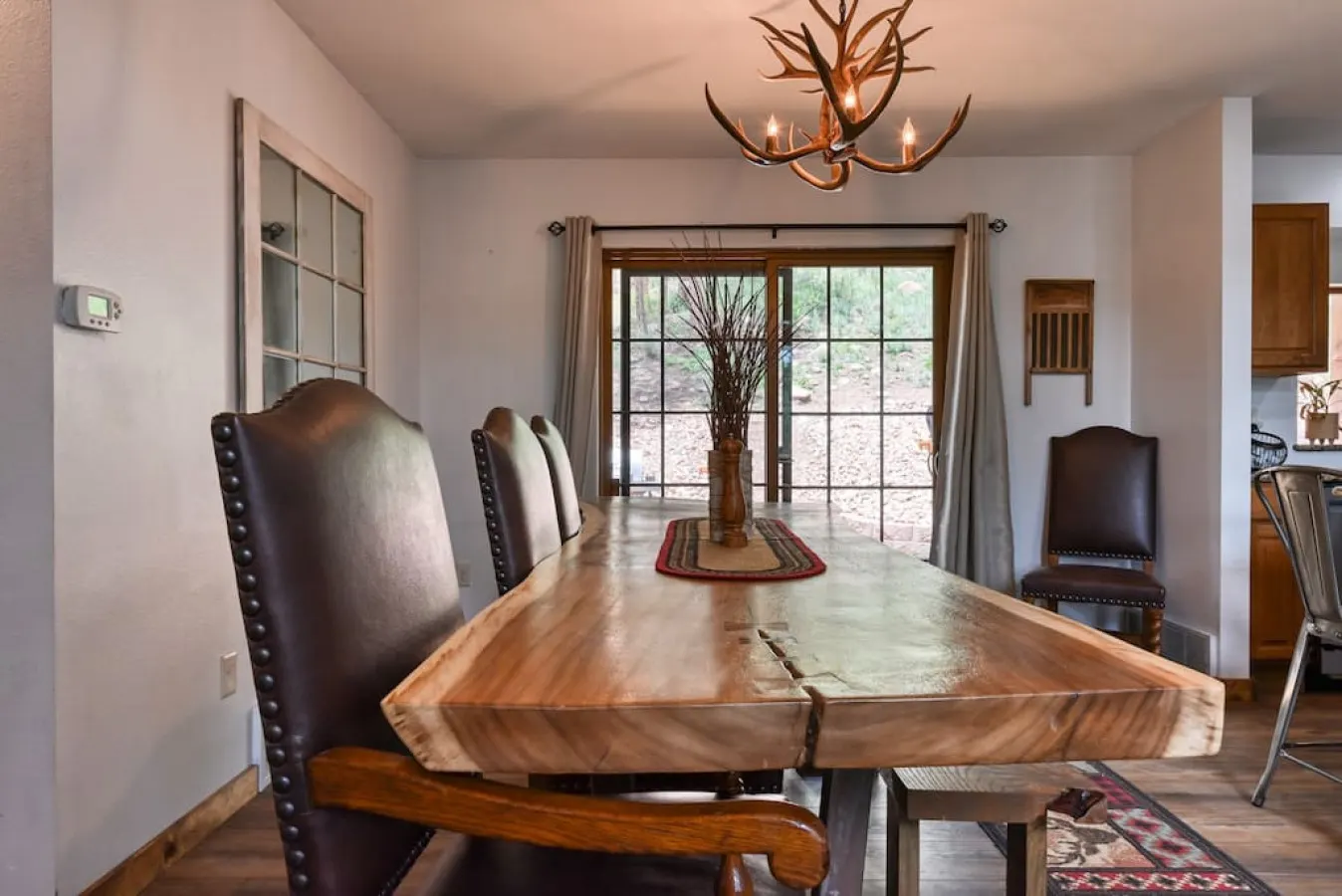 Antlers Ridge, Private Hot Tub, 3 Decks, MTN Views 9