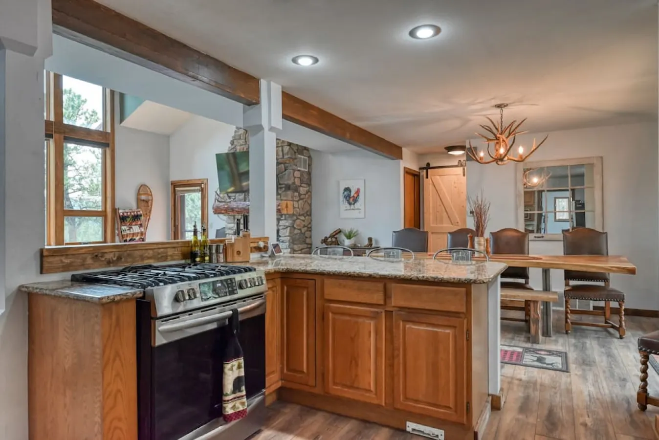 Antlers Ridge, Private Hot Tub, 3 Decks, MTN Views 11